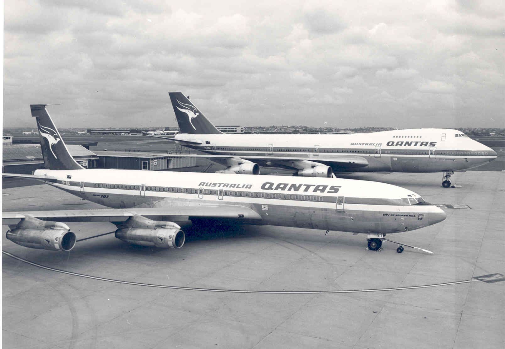 Qantas Boeing 747 and 707