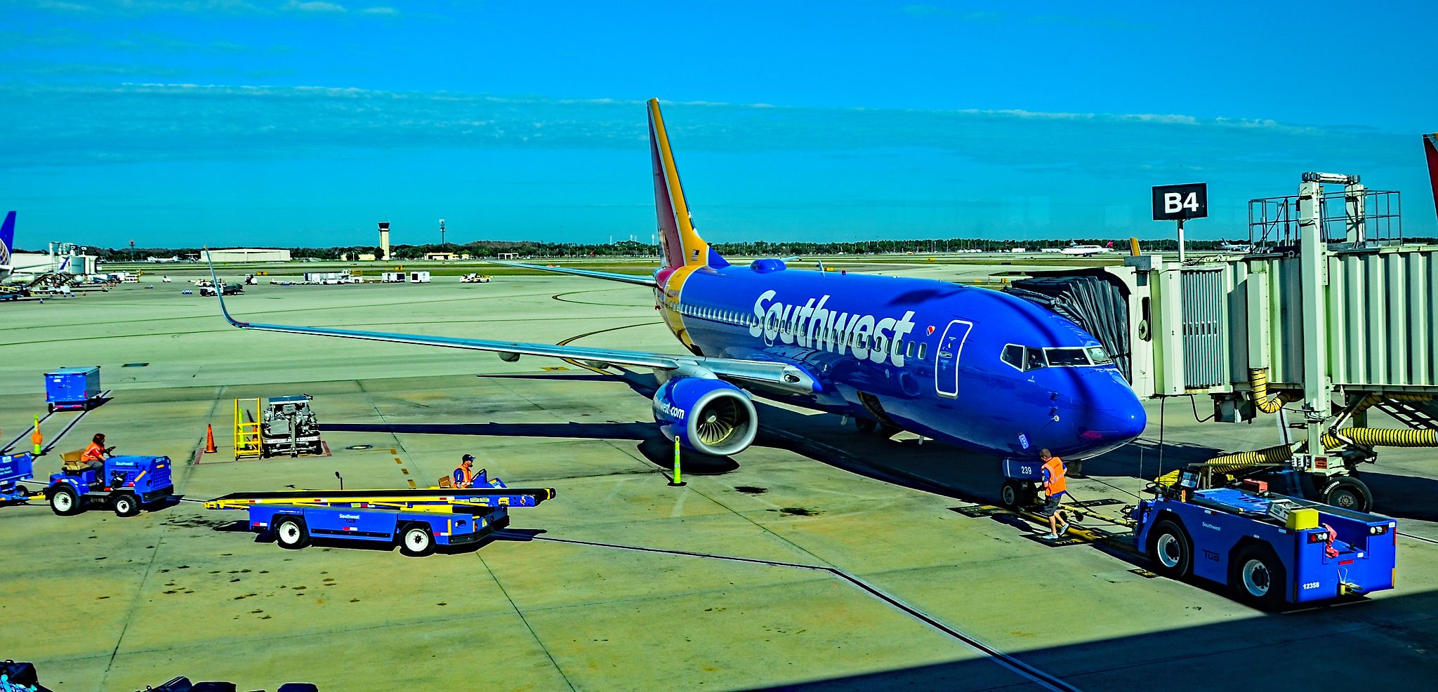 Southwest Florida International Airport (RSW)