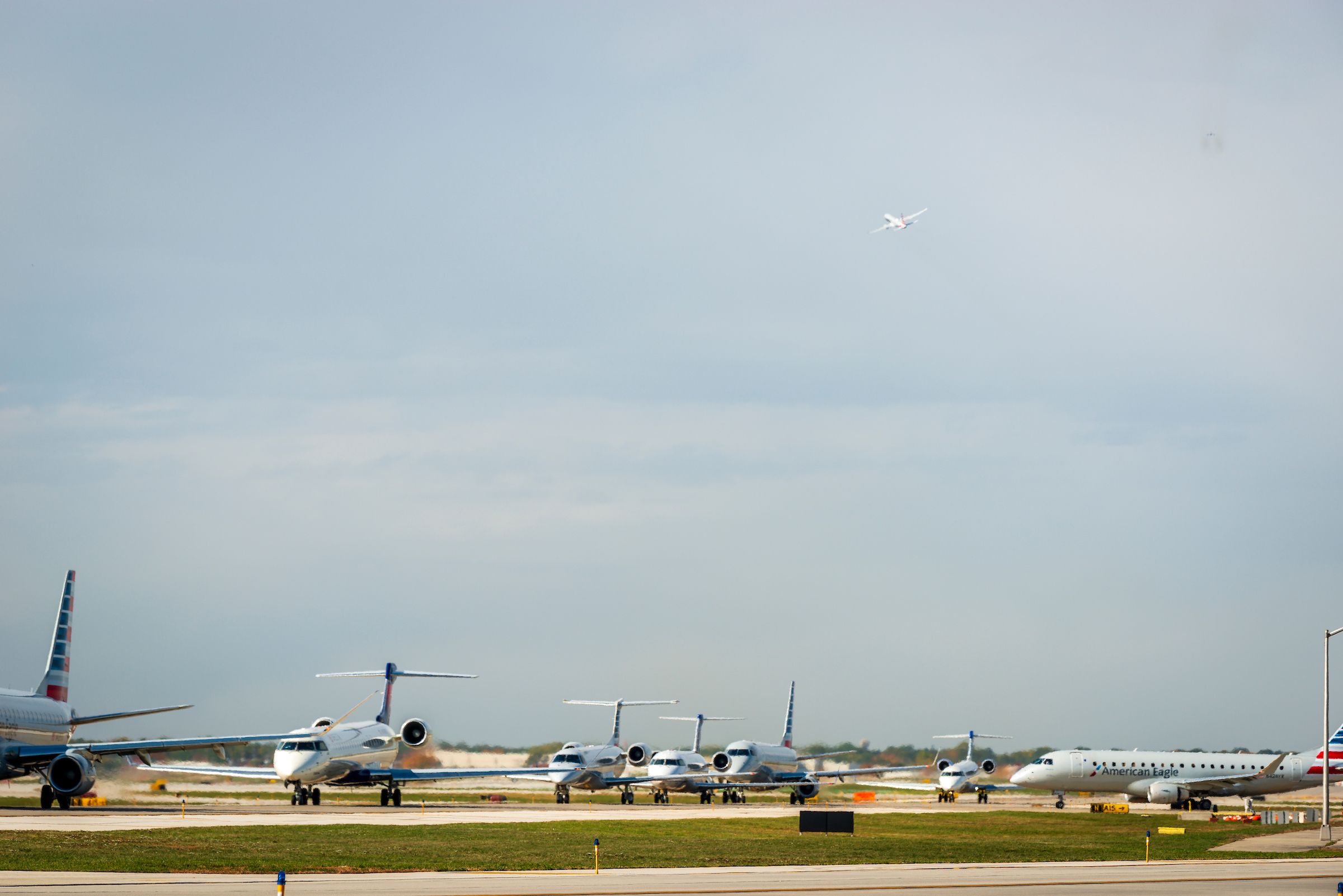 Planes taxiing at O'Hare.