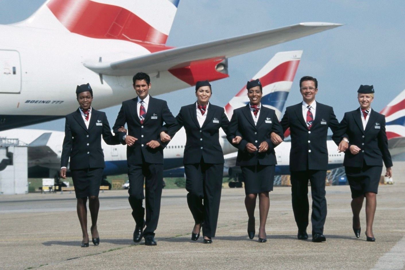 BA_cabin_crew_walking_in_uniform