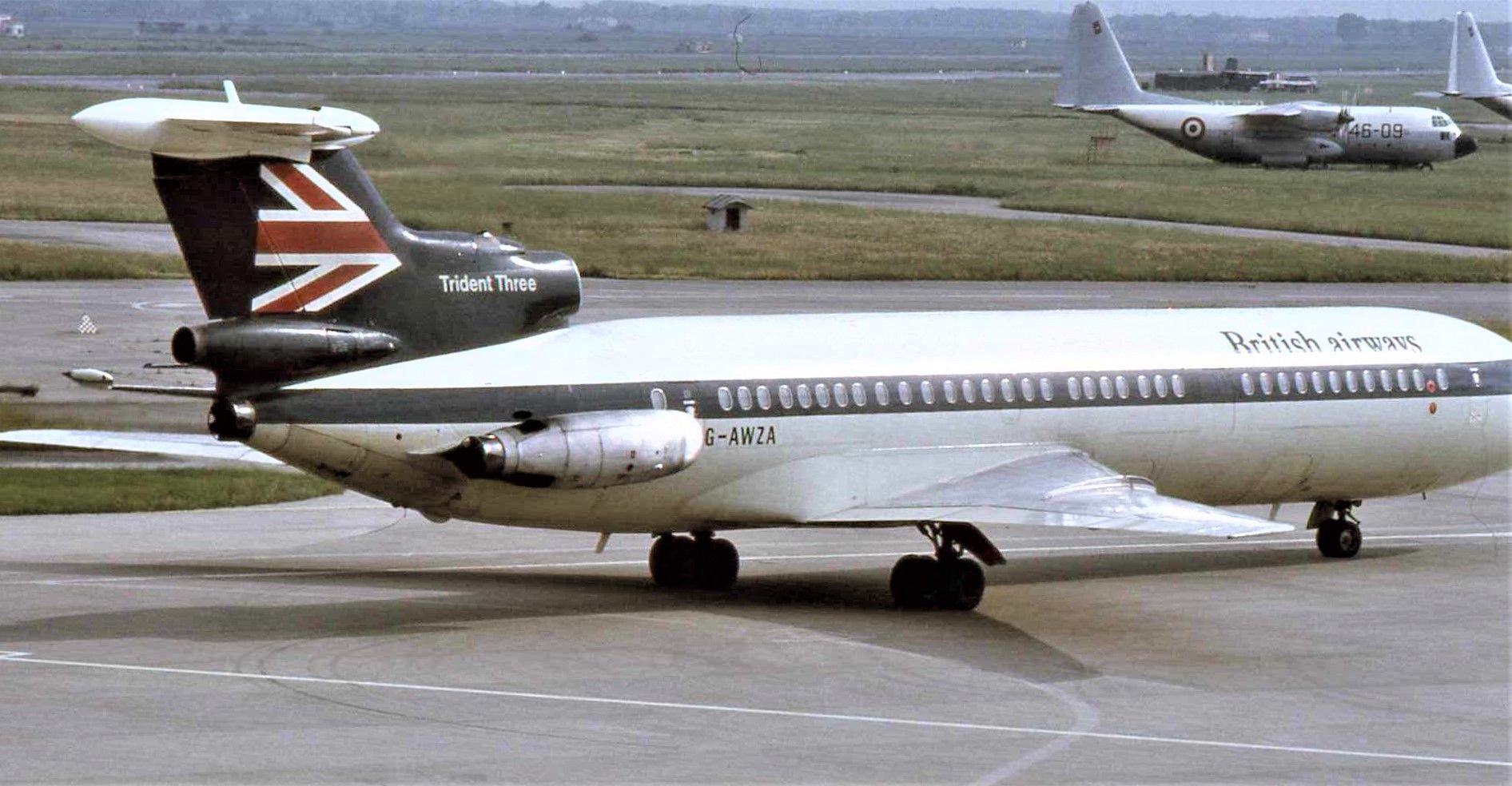 A British Airways Hawker Siddeley Trident 3B taxiing to the runway.