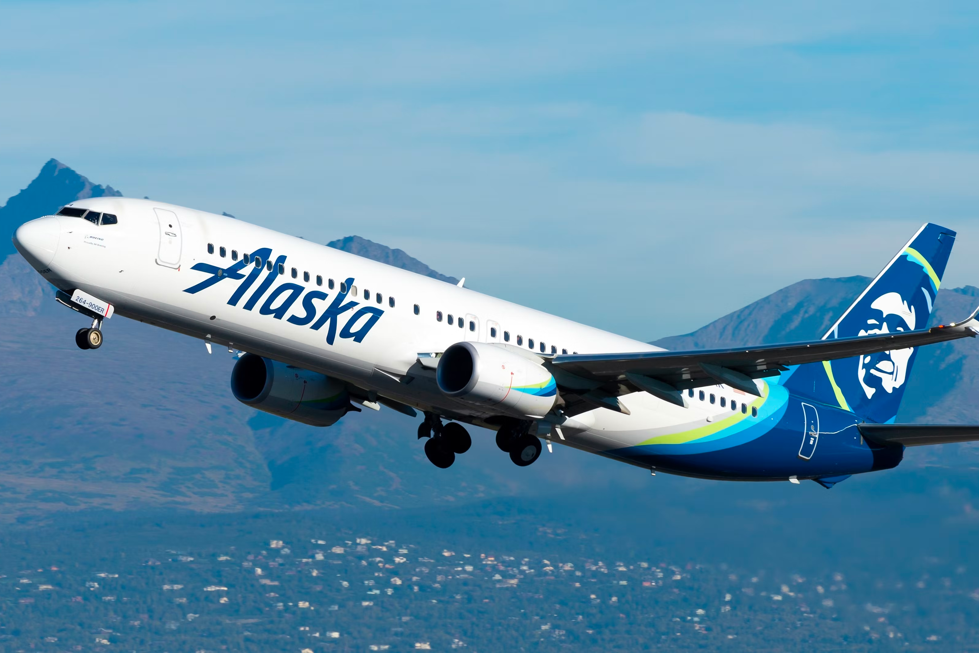 Alaska Airlines Boeing 737 