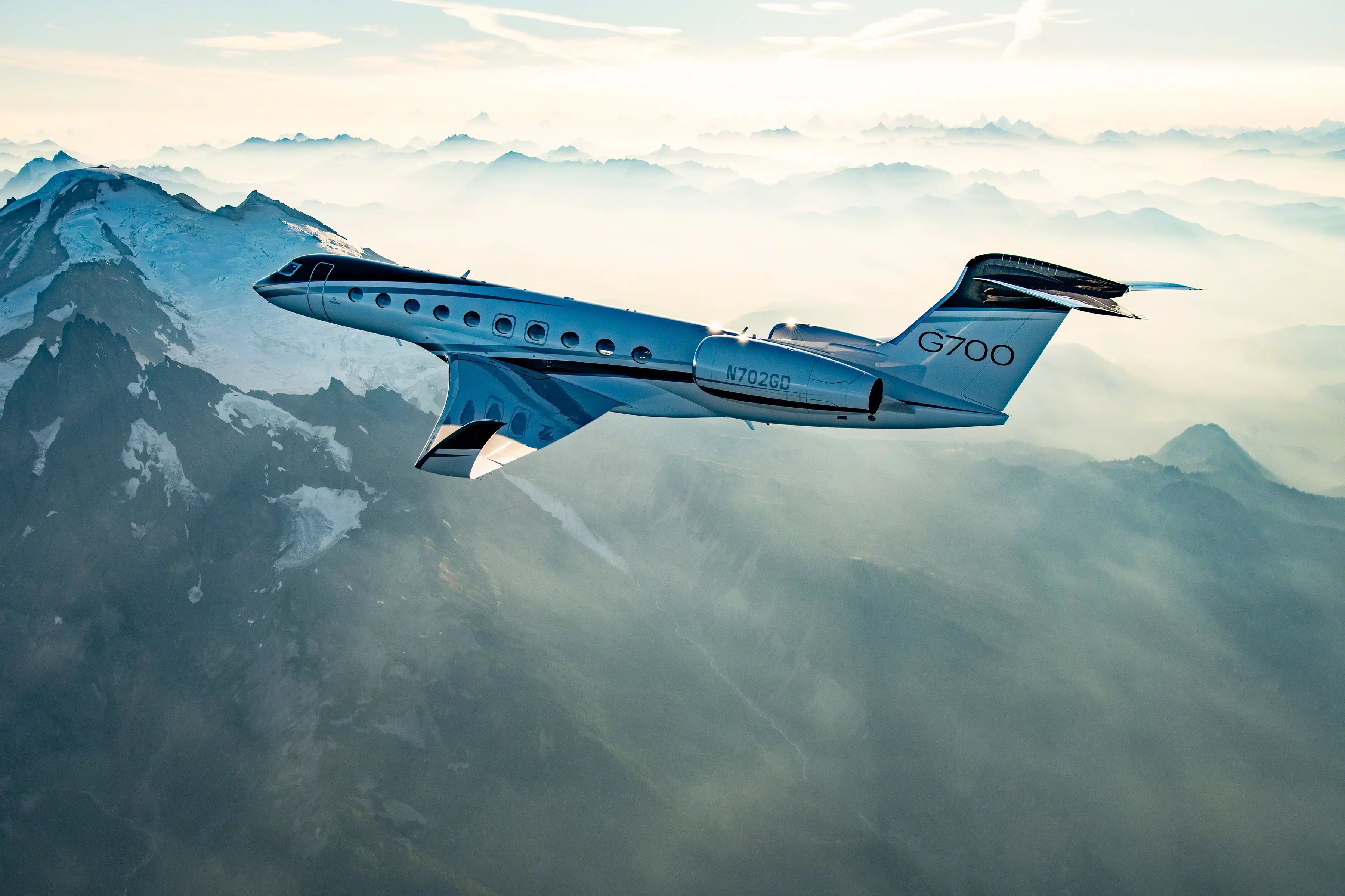 Gulfstream Aerospace G700 in-flight