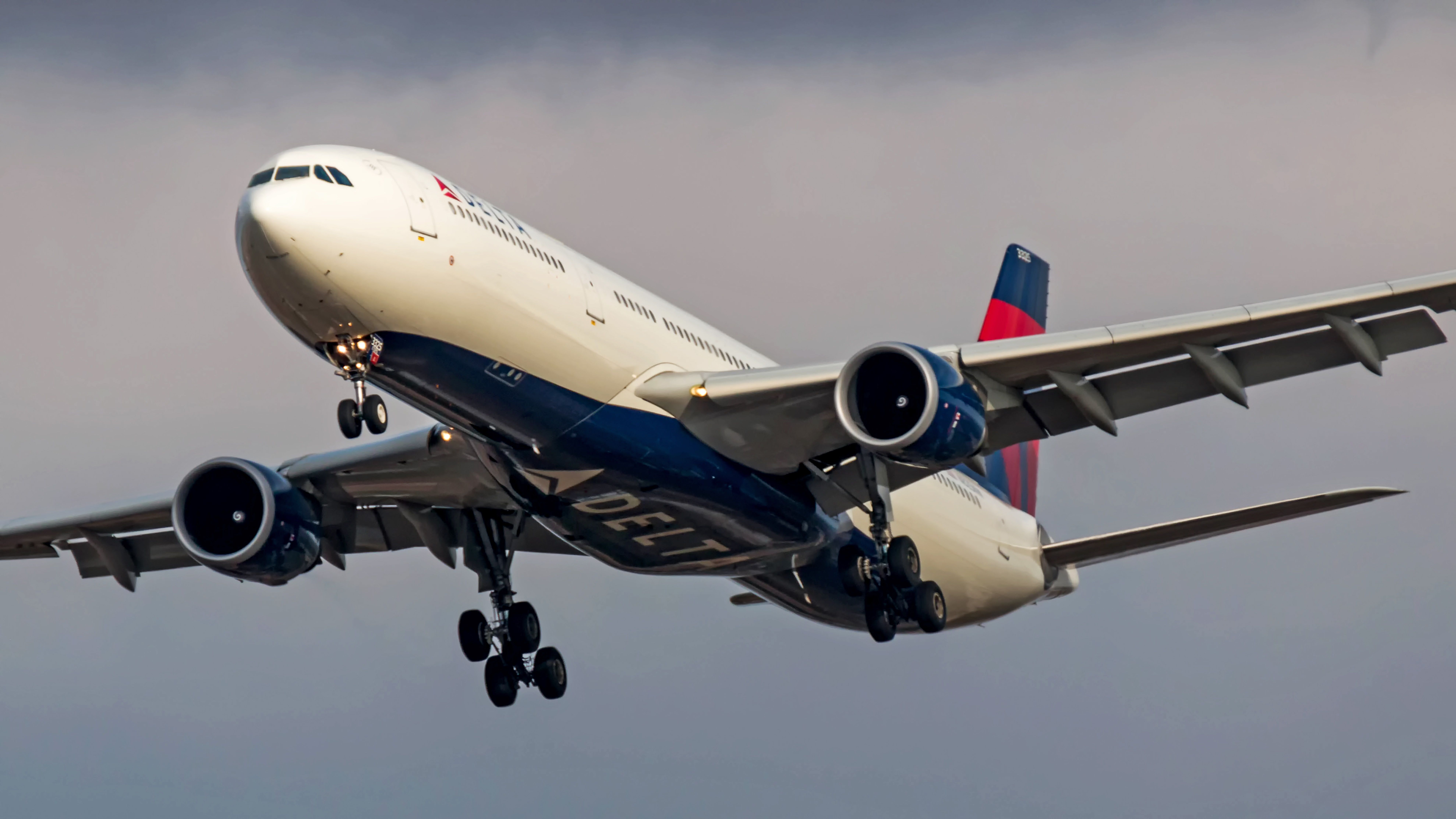 Delta A330-300