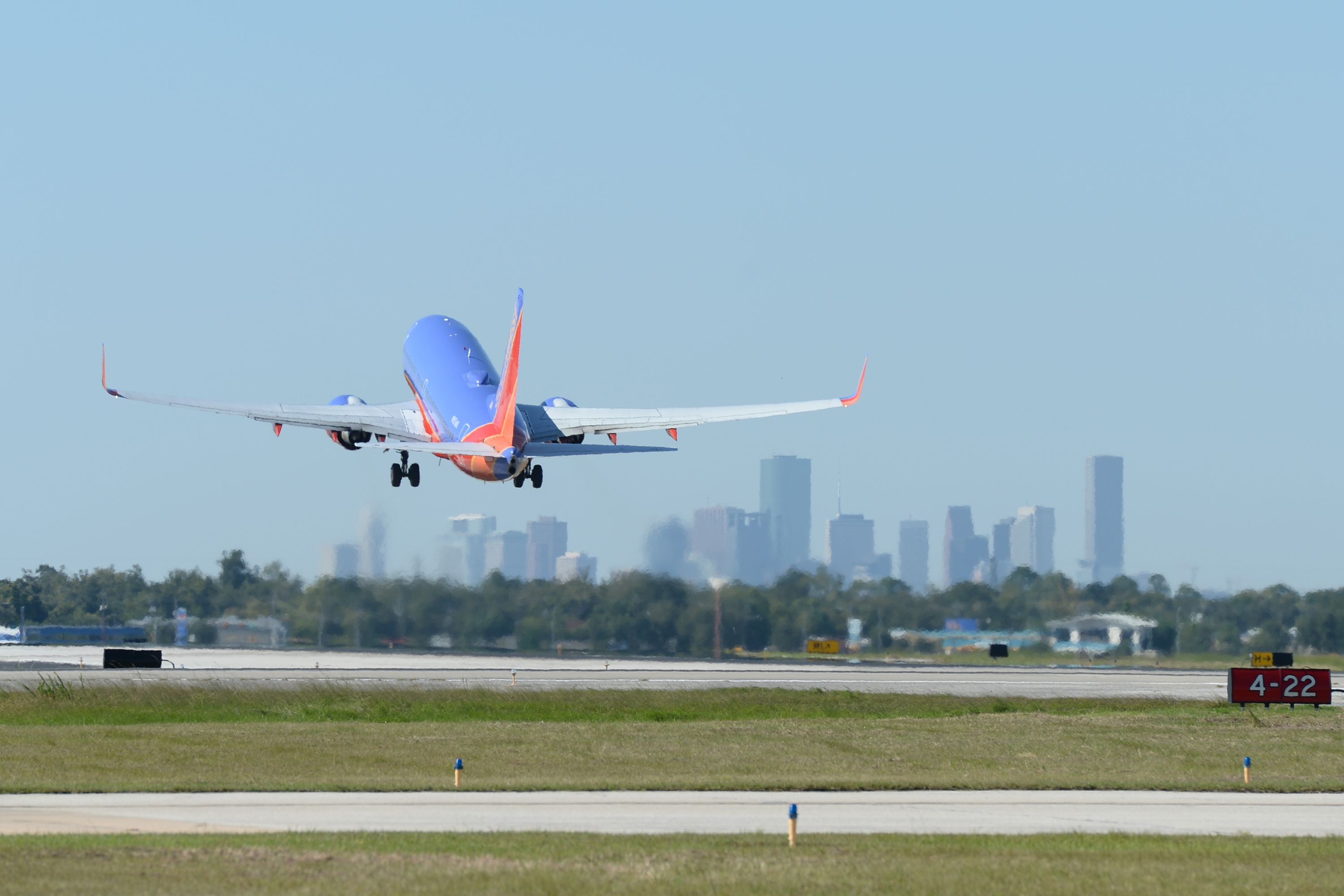 Houston Hobby Airport Reopens Runway After Months-Long Improvement Project