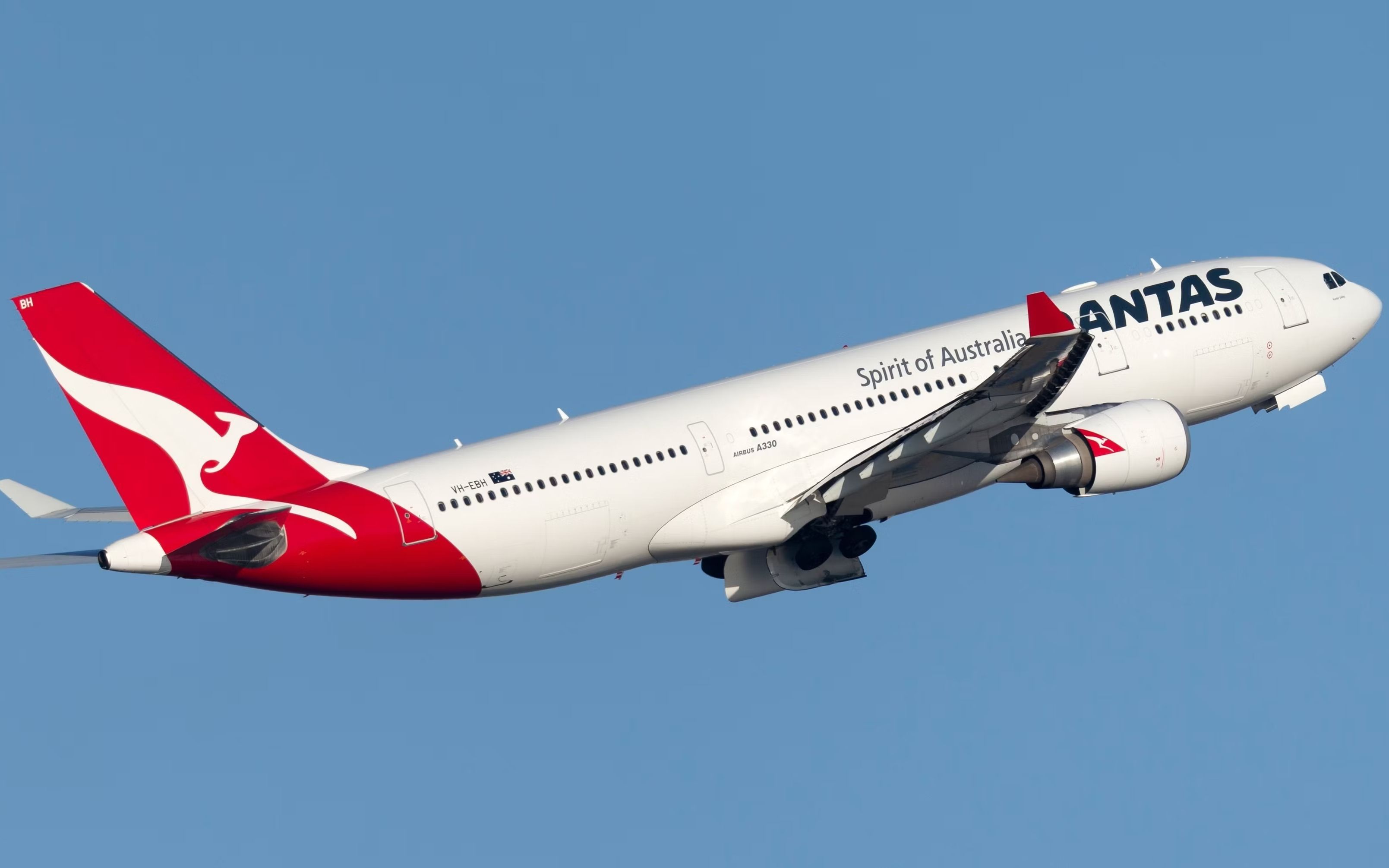 Qantas A330-200 taking off-2