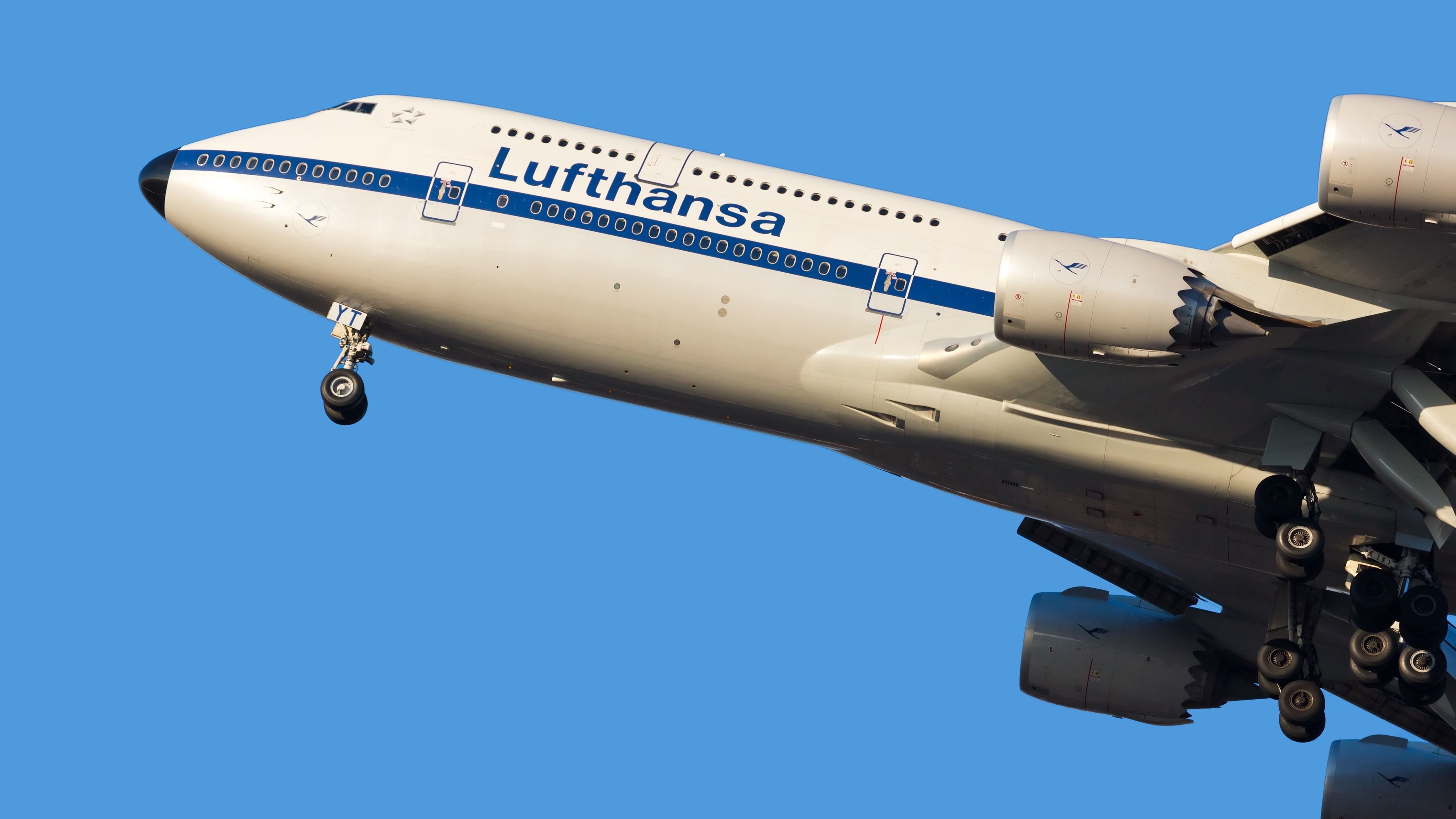 7 Routes: Where Lufthansa Will Fly The Boeing 747-400 This Summer