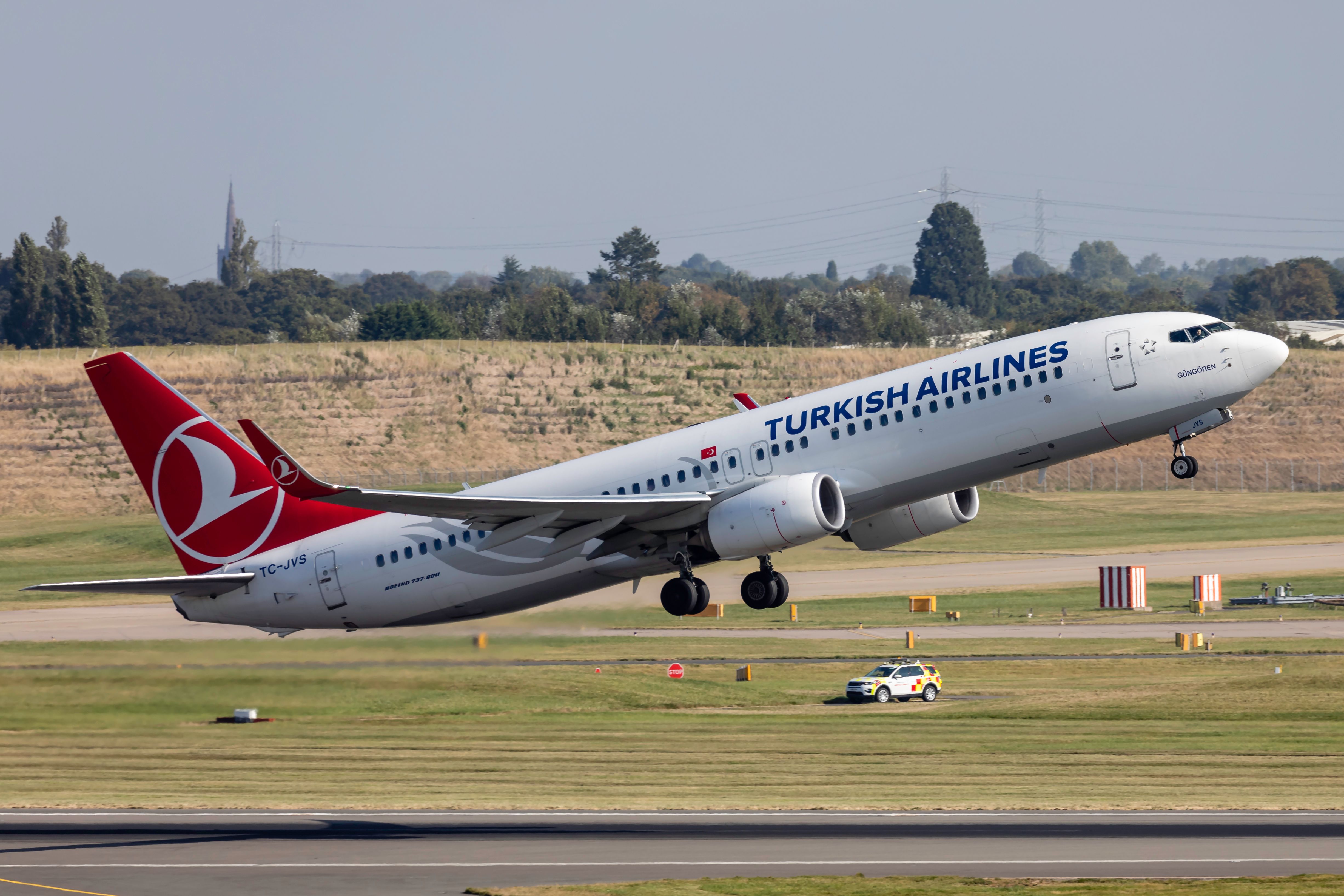 A Turkish Airlines Boeing 737-800 Departing From Birmingham.