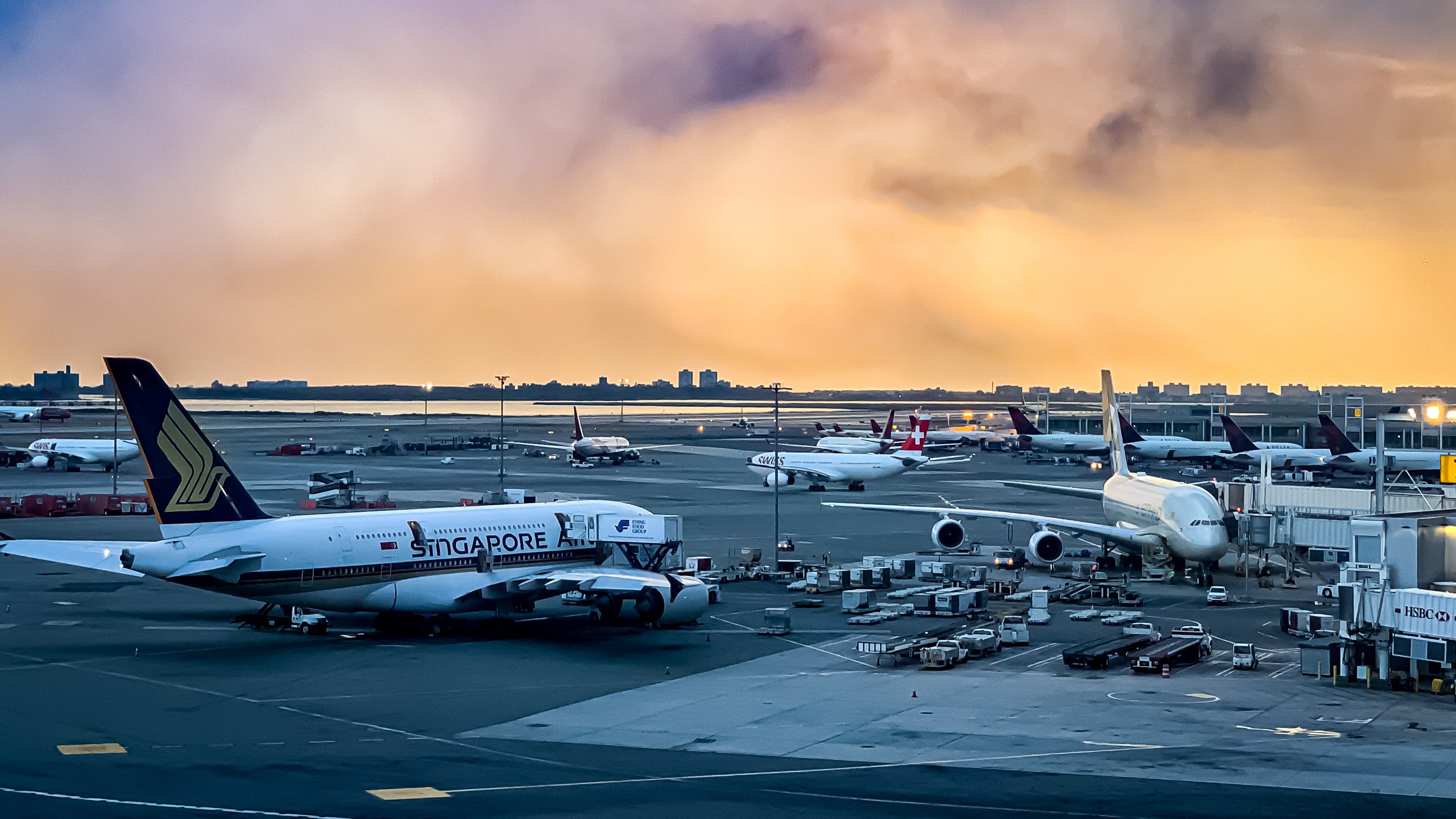 New York Airports Face Weekend Disruption Following Heavy Rain Storm