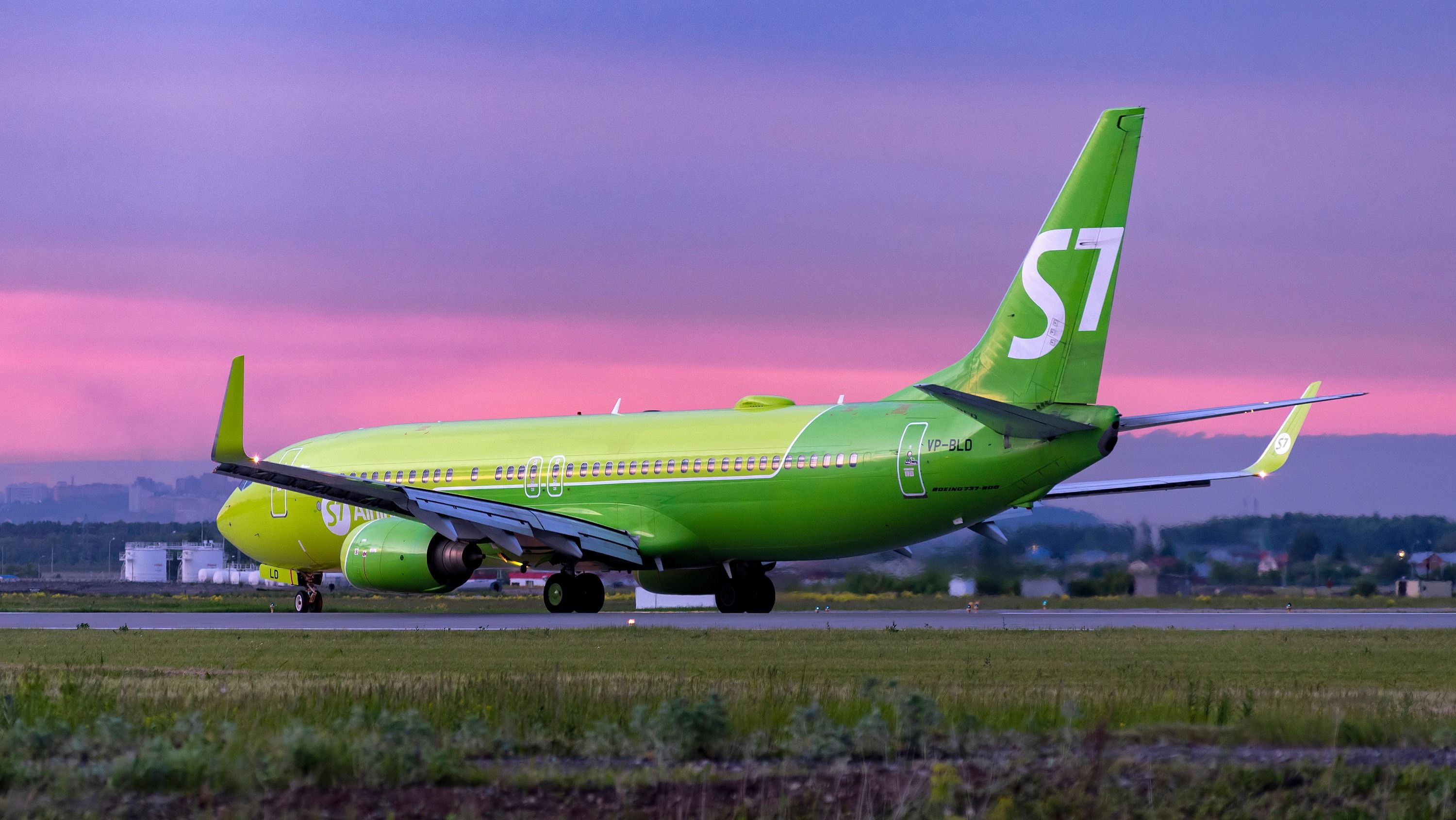 Рейс авиакомпании s7. Аэробус s7. Самолёты авиакомпании s7 Airlines. S7 Airlines самолет Домодедово а 320. Самолет Аэробус s7.