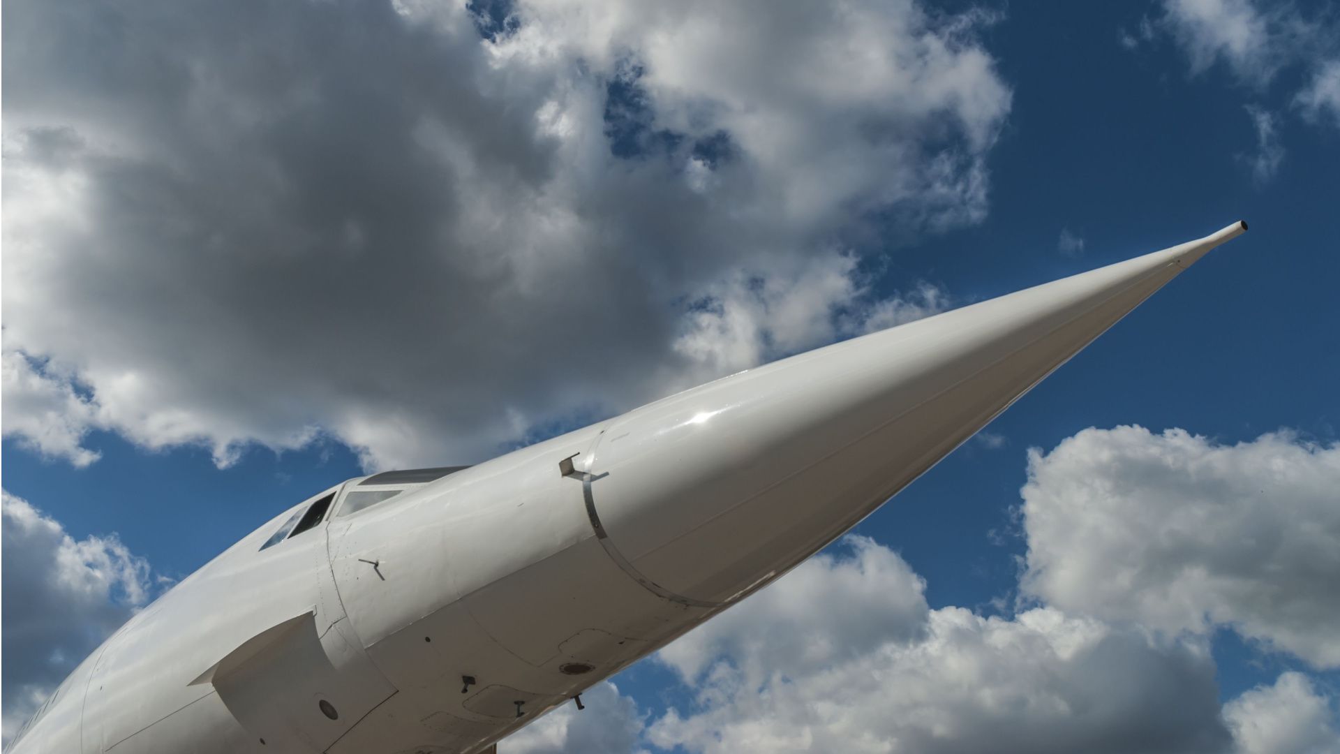 Pointed nose cone and windscreen of the supersonic aircraft Concorde