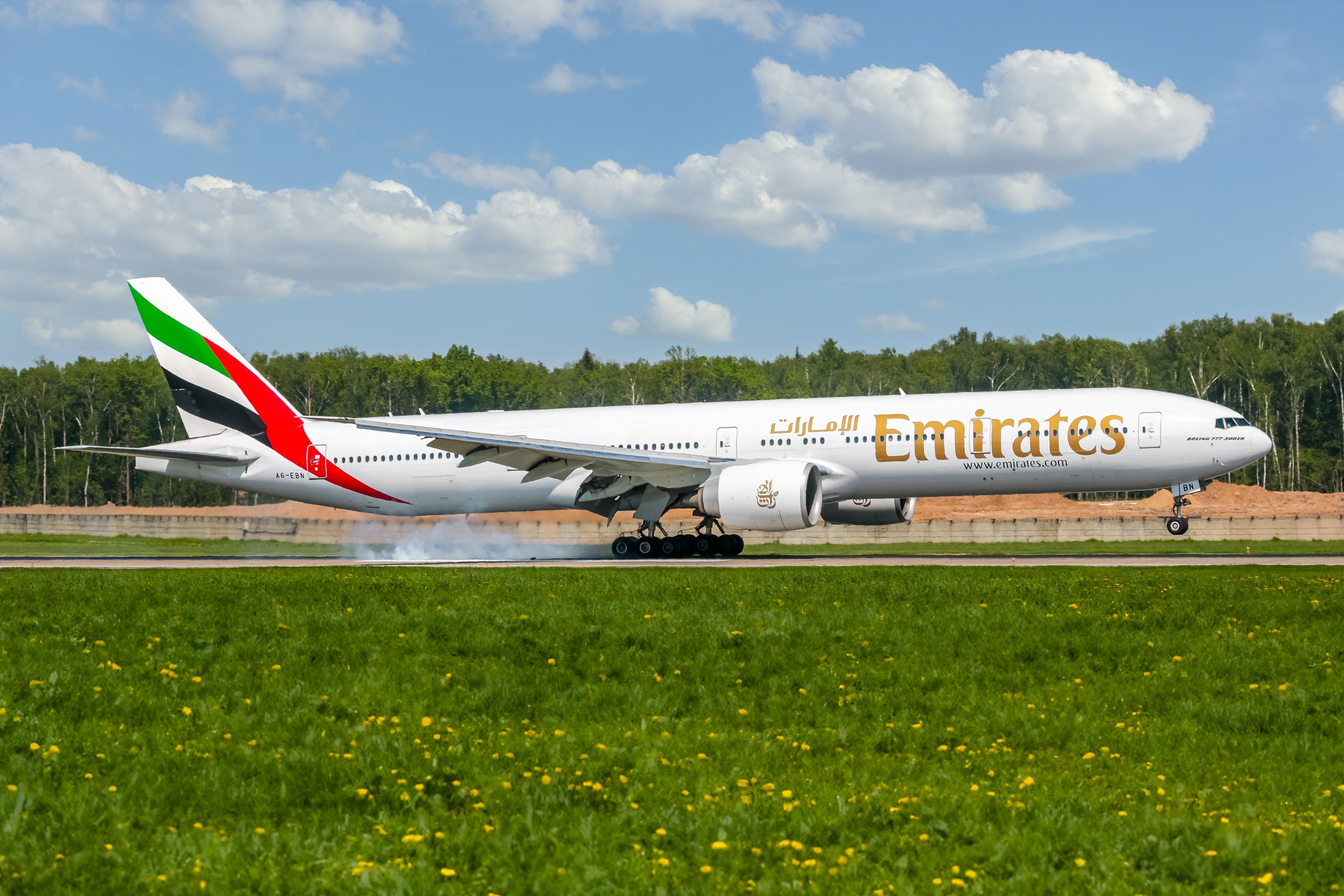 An Emirates Boeing 777 Landing In Moscow.