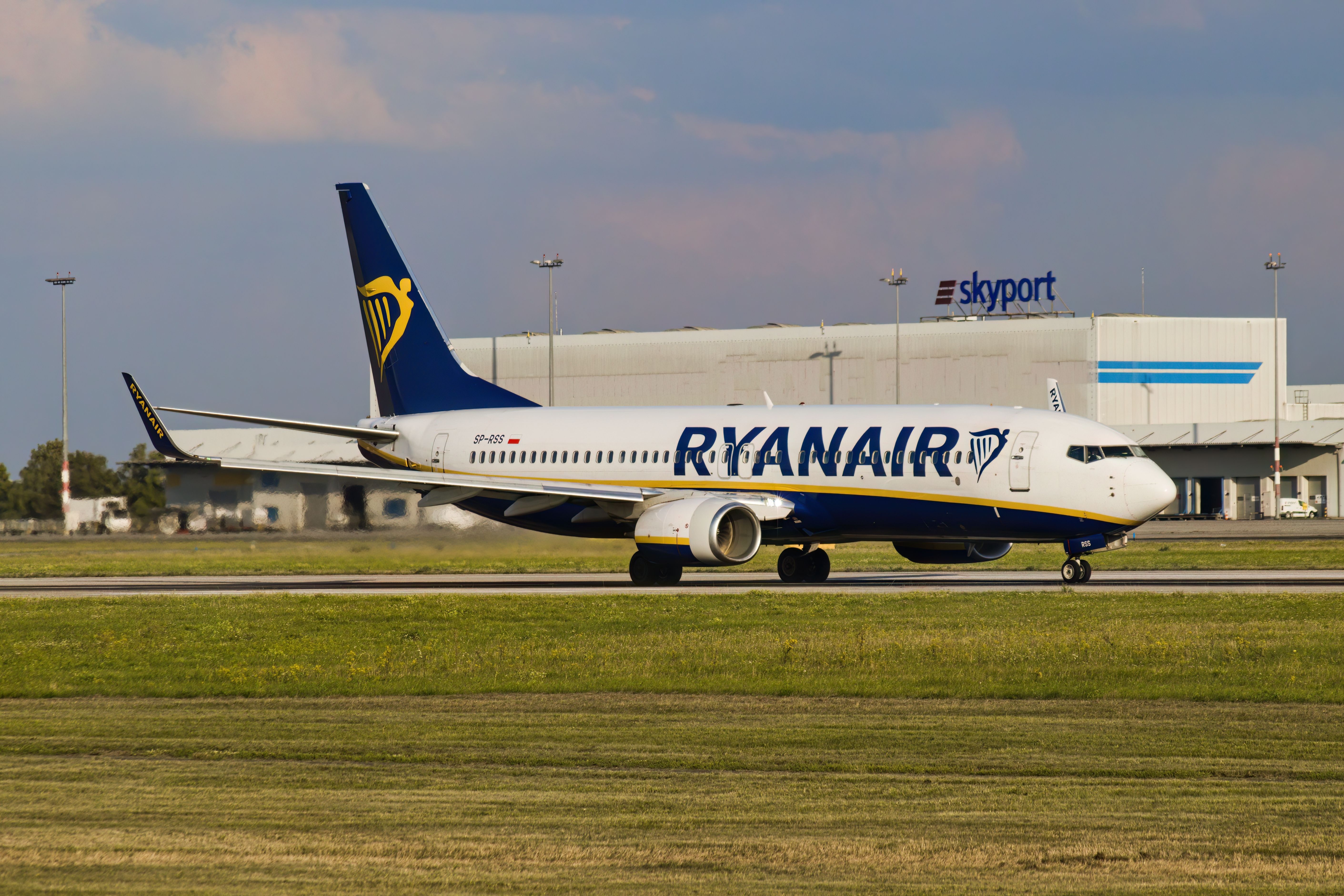 A Ryanair Boeing 737-800 taxiing In Prague.