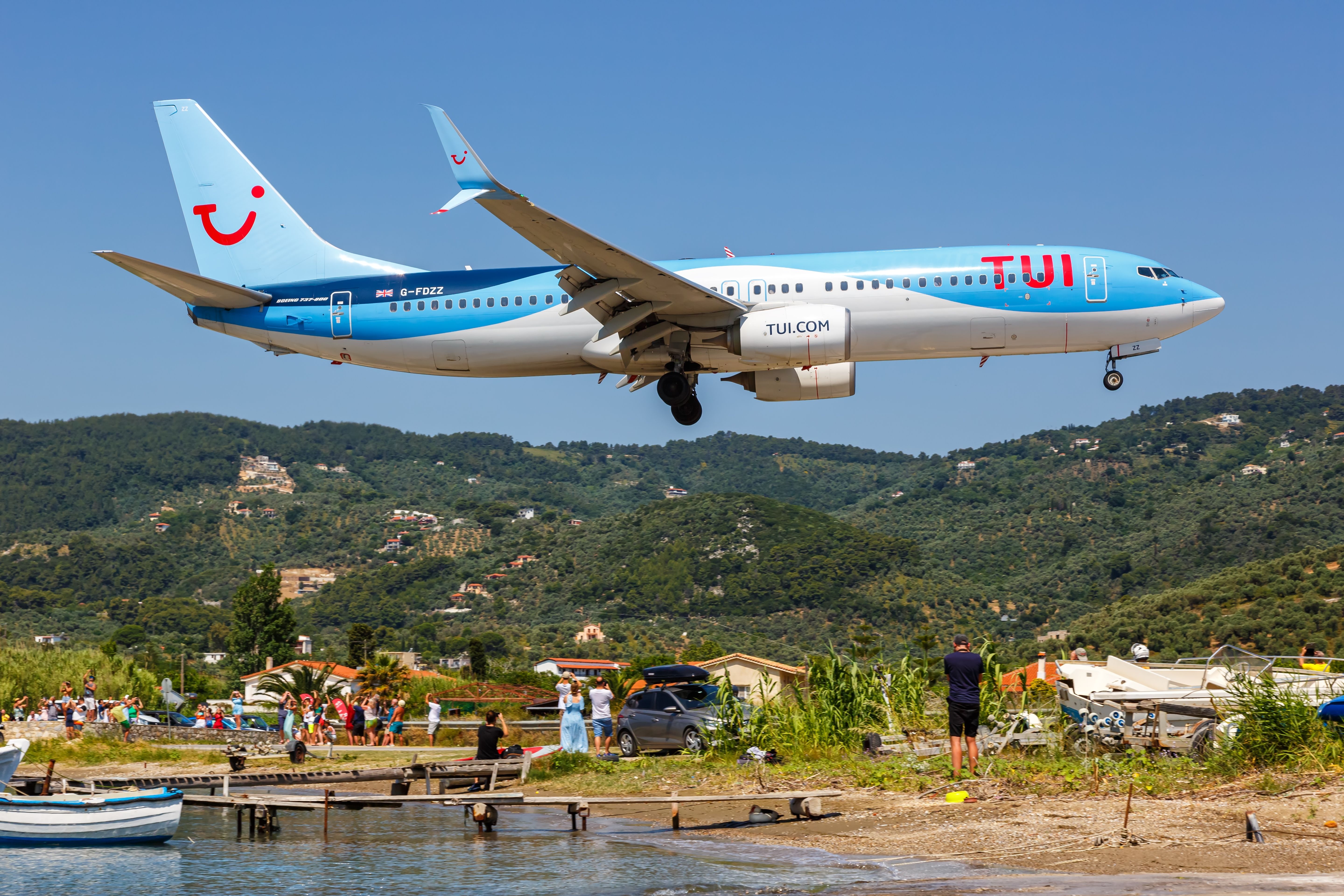 A TUI Airways Boeing 737 Landing In Skiathos.