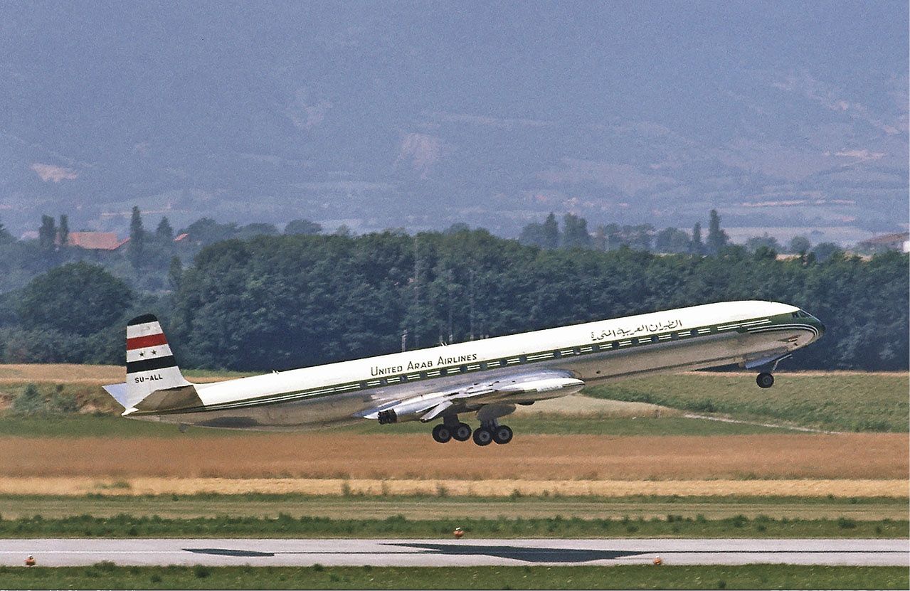 United_Arab_Airlines_Comet_Soderstrom