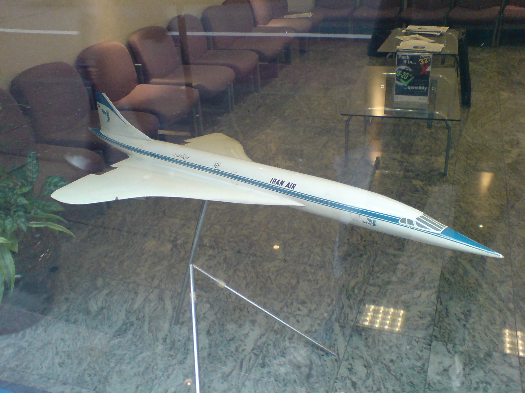 A model of an Iran Air Concorde.