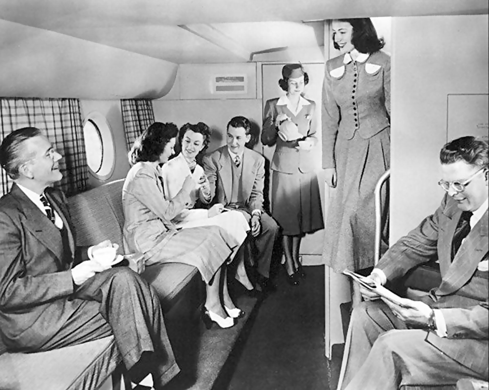 Boeing 377 Stratocruiser lounge