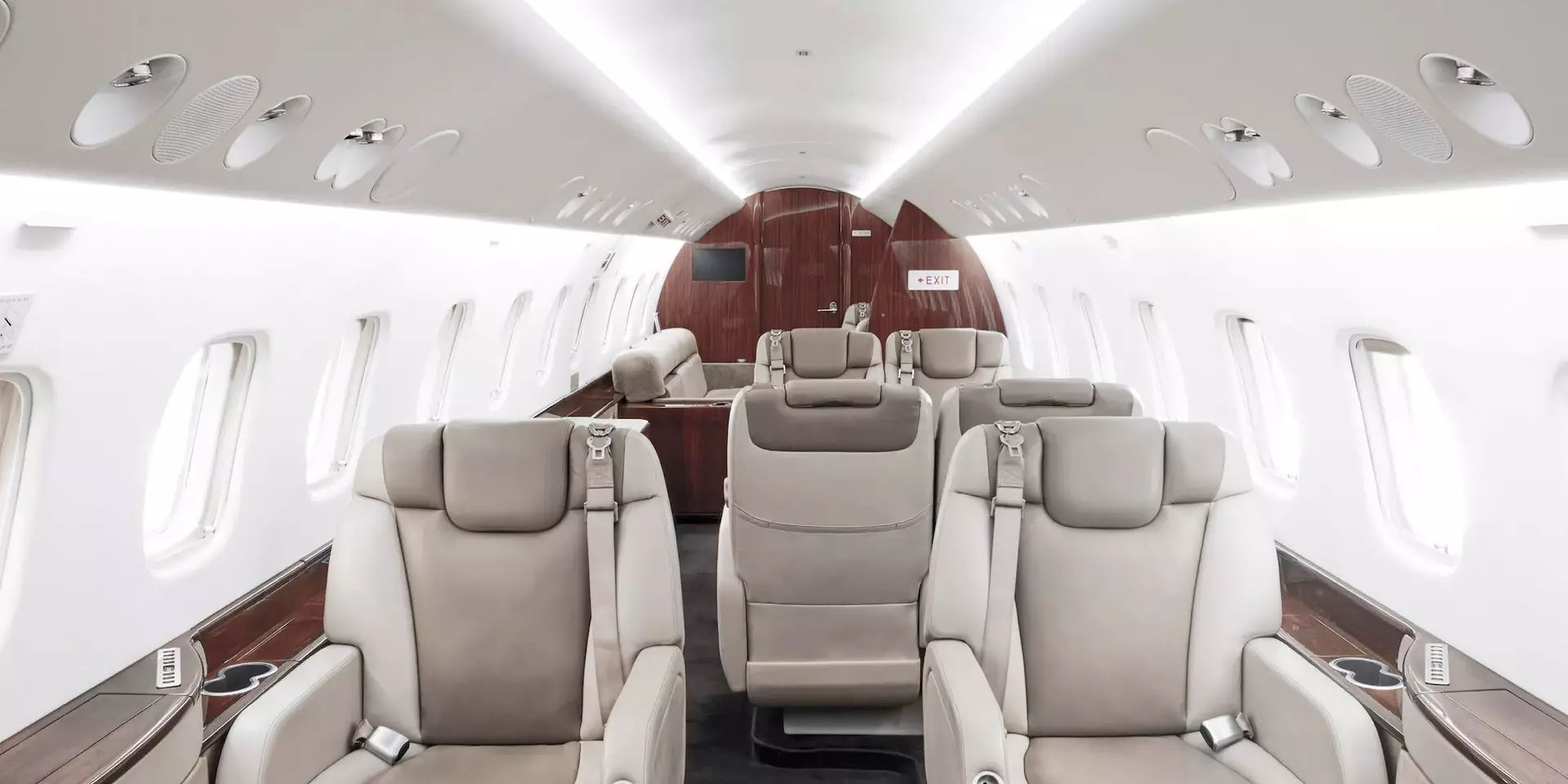 Semi-Private Jets: Five Of The Best Airlines