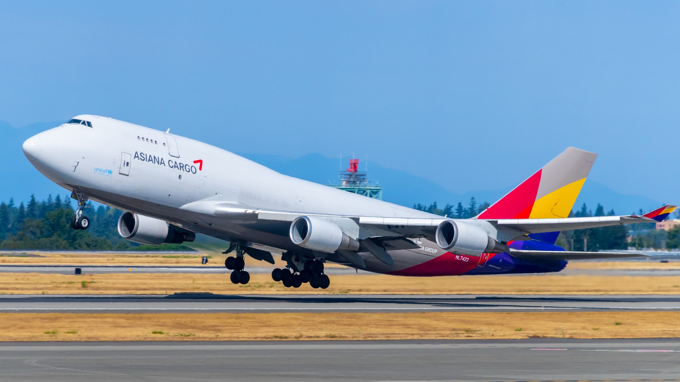 Boeing 747-48E(BDSF) of Asiana Cargo Heading to Seoul from SeaTac_3MP