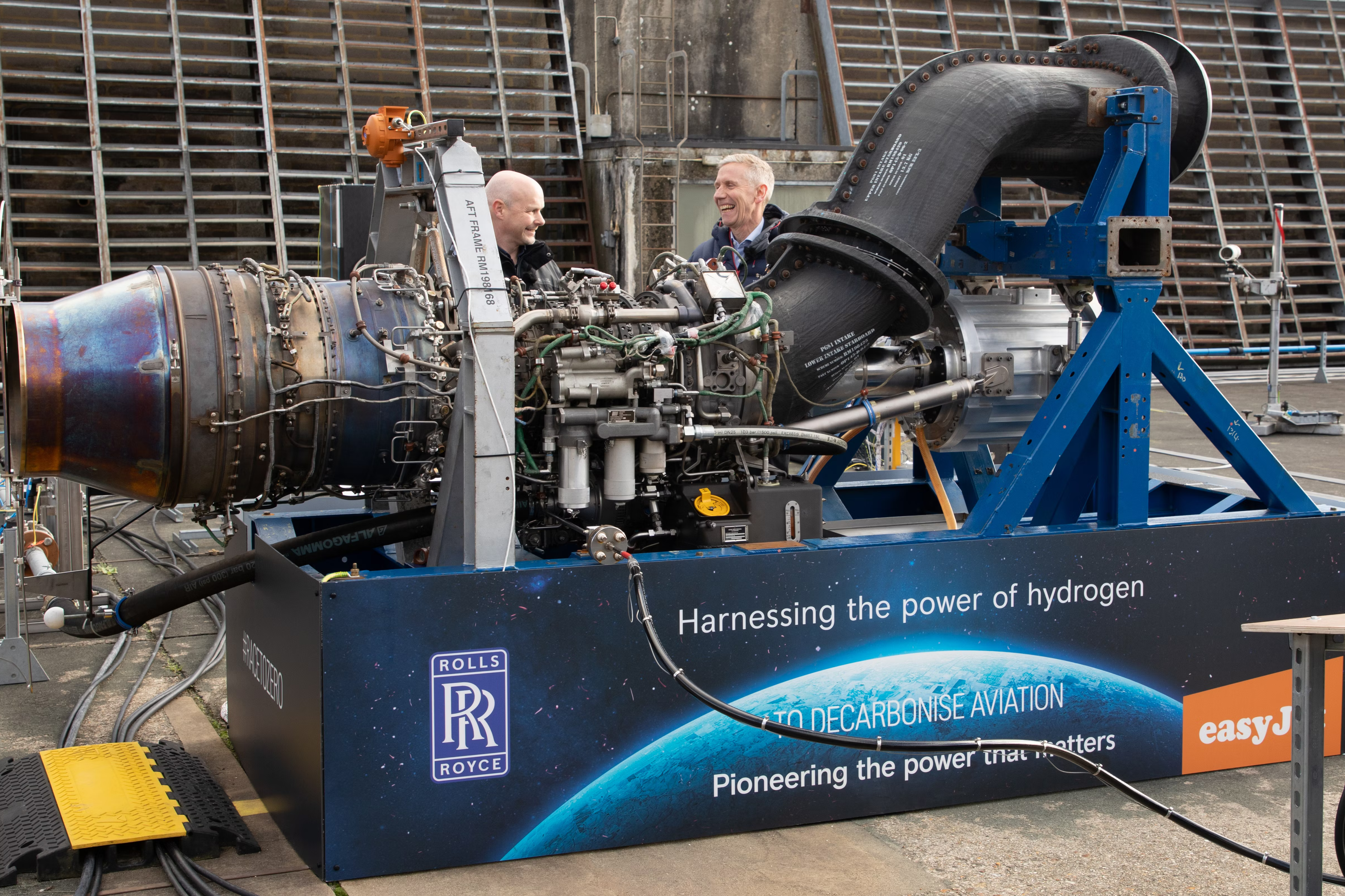 A converted Rolls-Royce AE 2100 regional aircraft engine running on hydrogen.