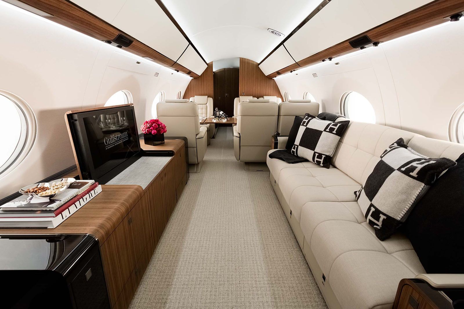 Inside the cabin of a Gulfstream G650.