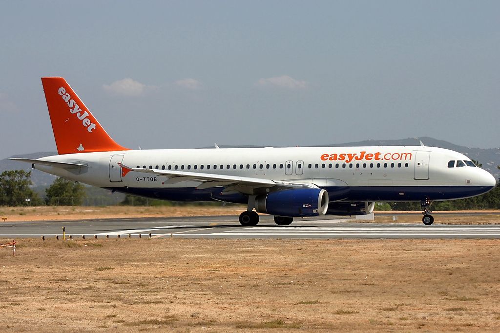 easyJet liveried G-TTOB Airbus A320, which previously belonged to GB Airways