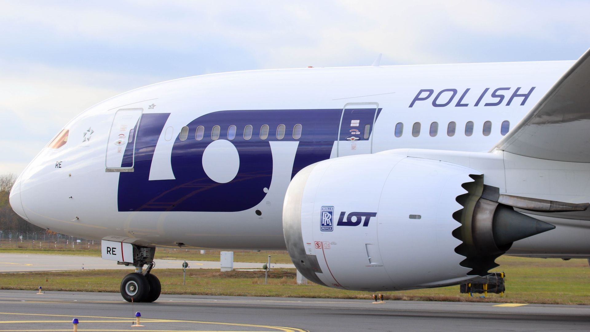 LOT Polish Airlines added a new photo. - LOT Polish Airlines