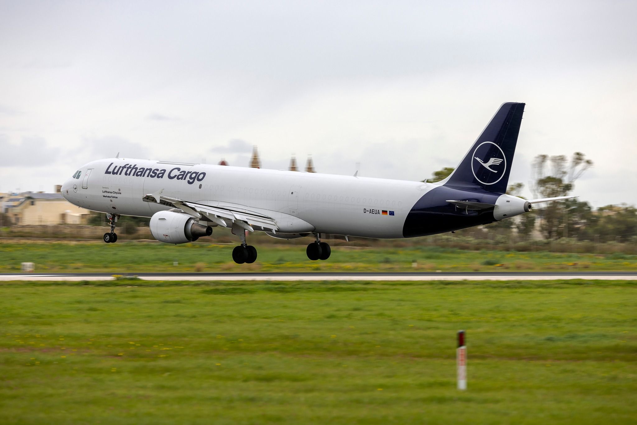 A Lufthansa Cargo Airbus A321 P2F about to land.