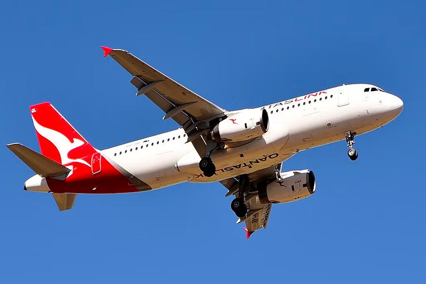 Qantaslink A320 3-2