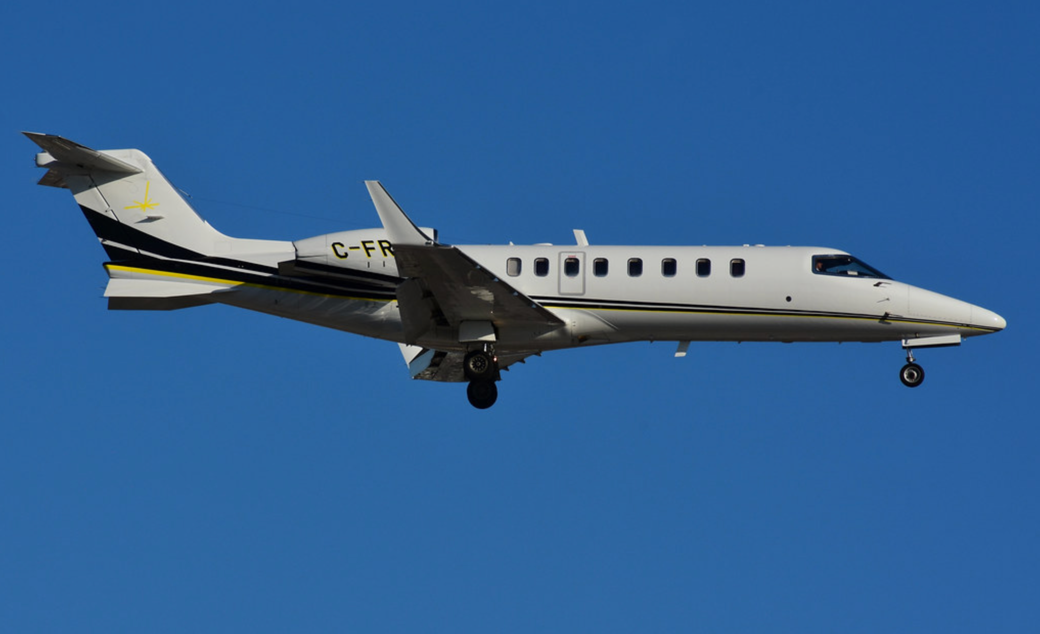 What Is The Maximum Range of the Learjet 75 Liberty?