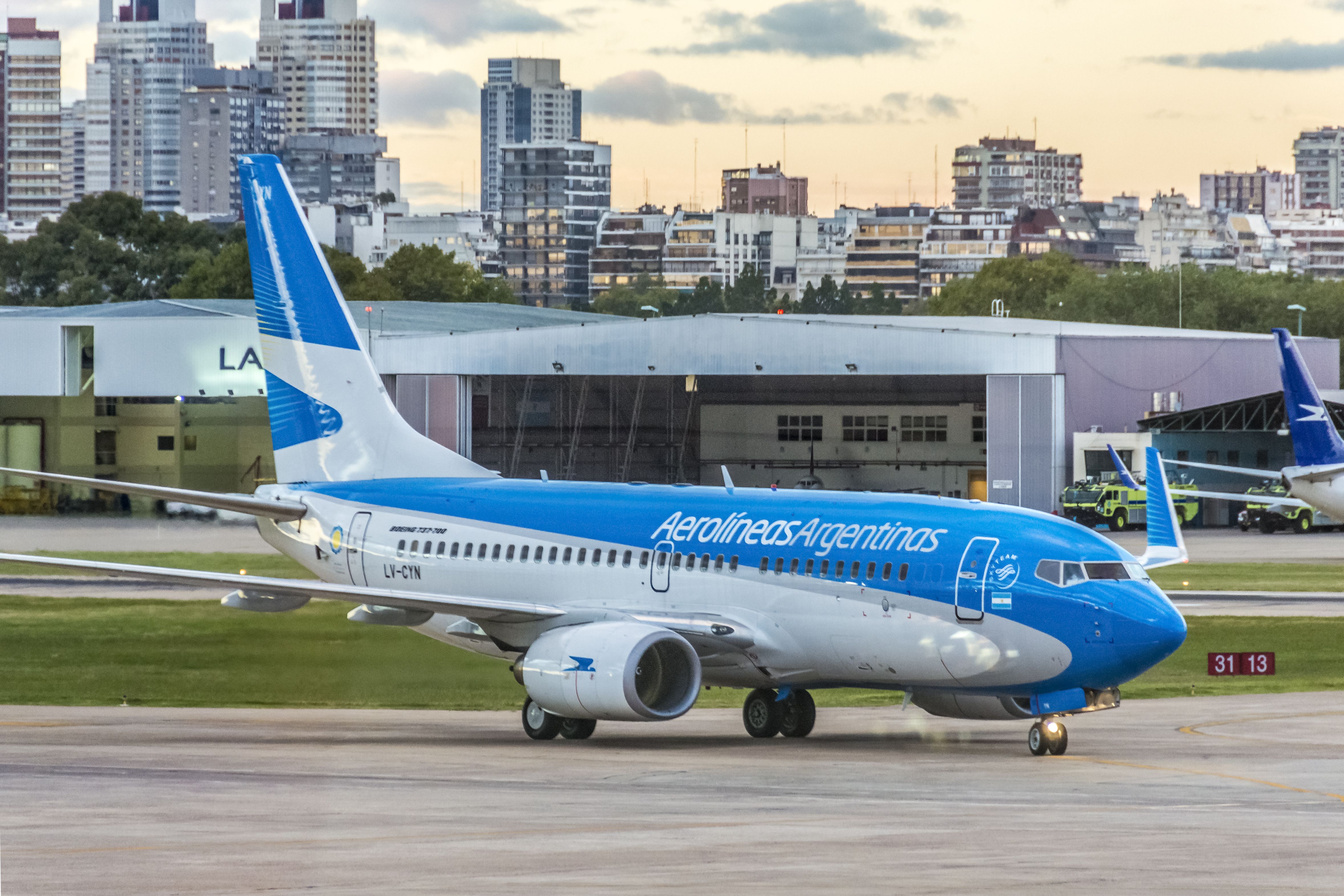 Aerolineas Argentinas Boeing 737