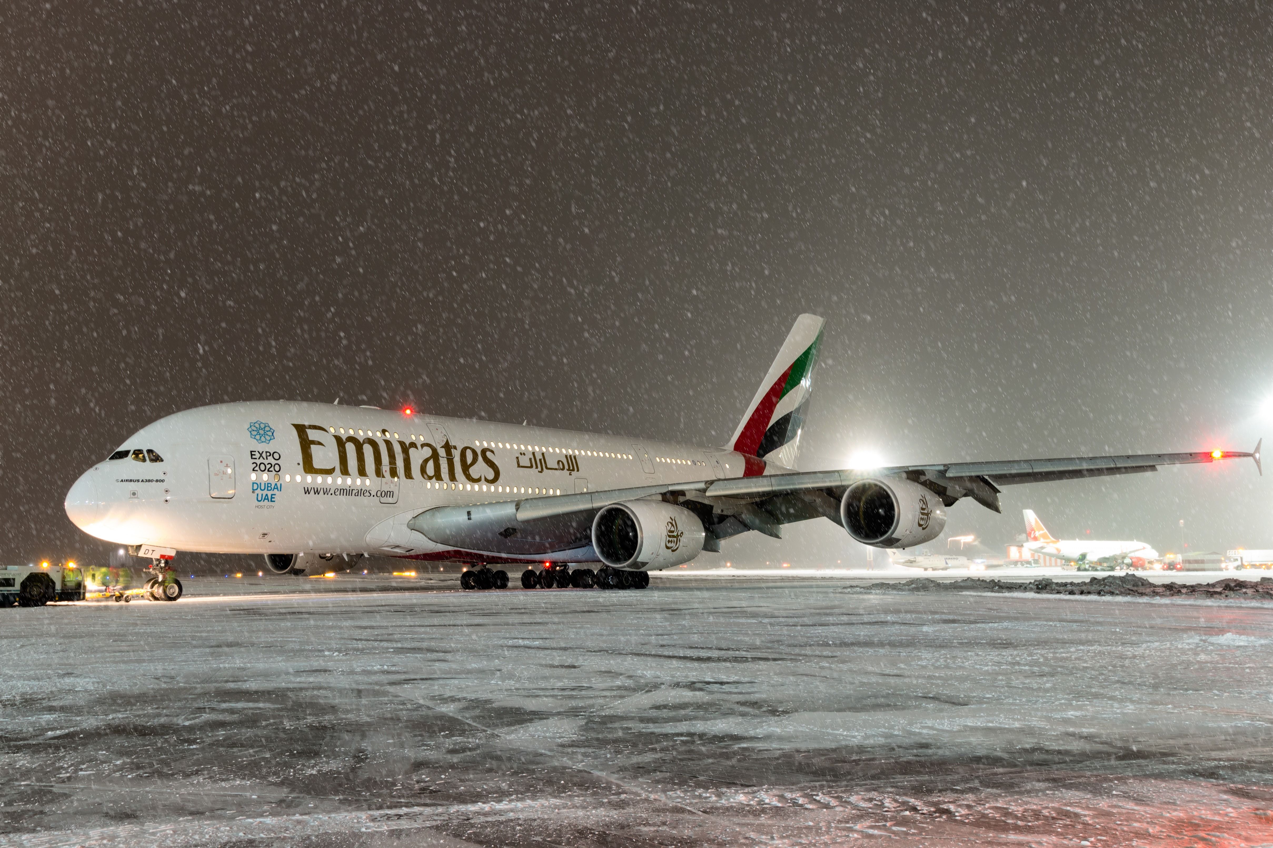 Emirates Airbus A380 A6-EDT