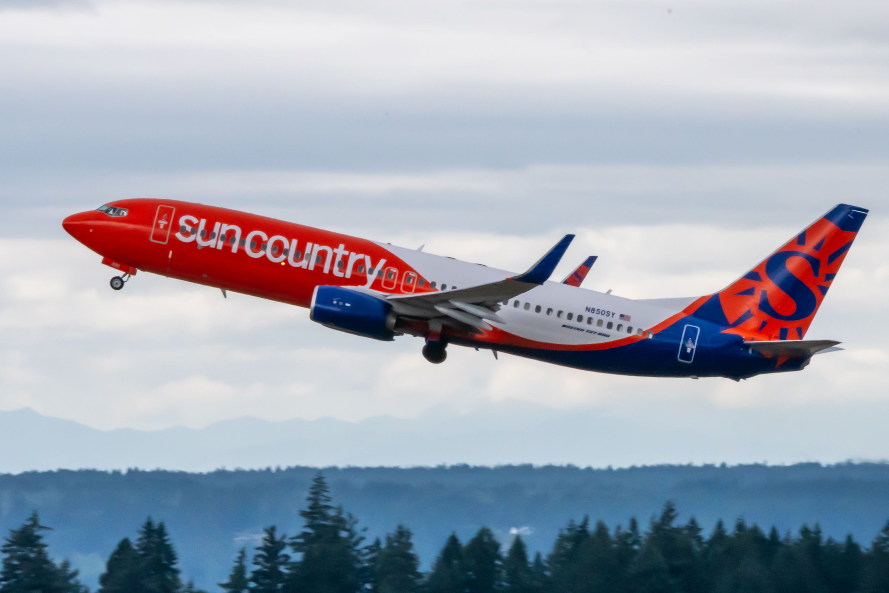 Sun Country Airlines Boeing 737-800