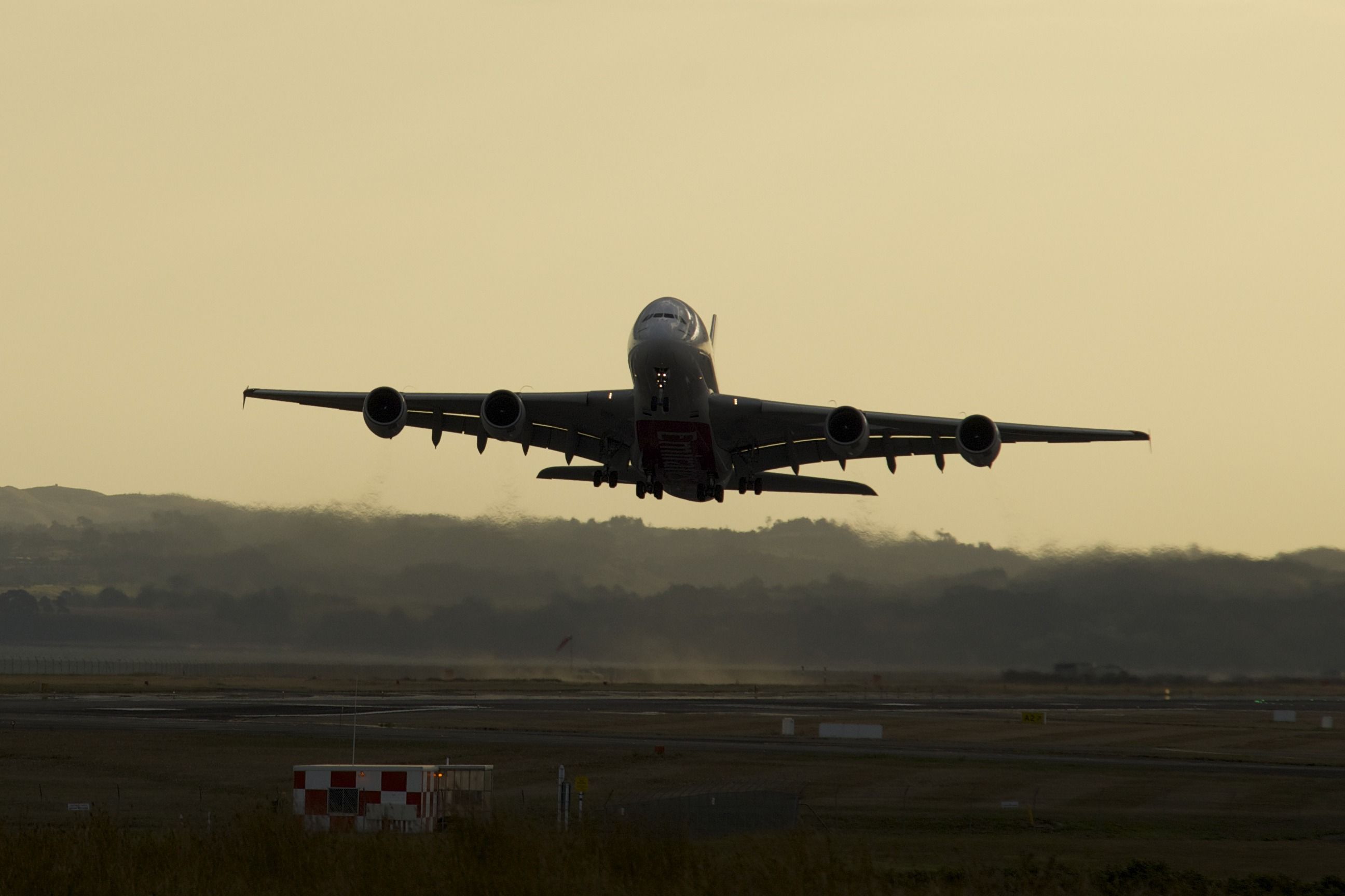 Stanislav Fosenbauer A380 takeoff Auckland (1)