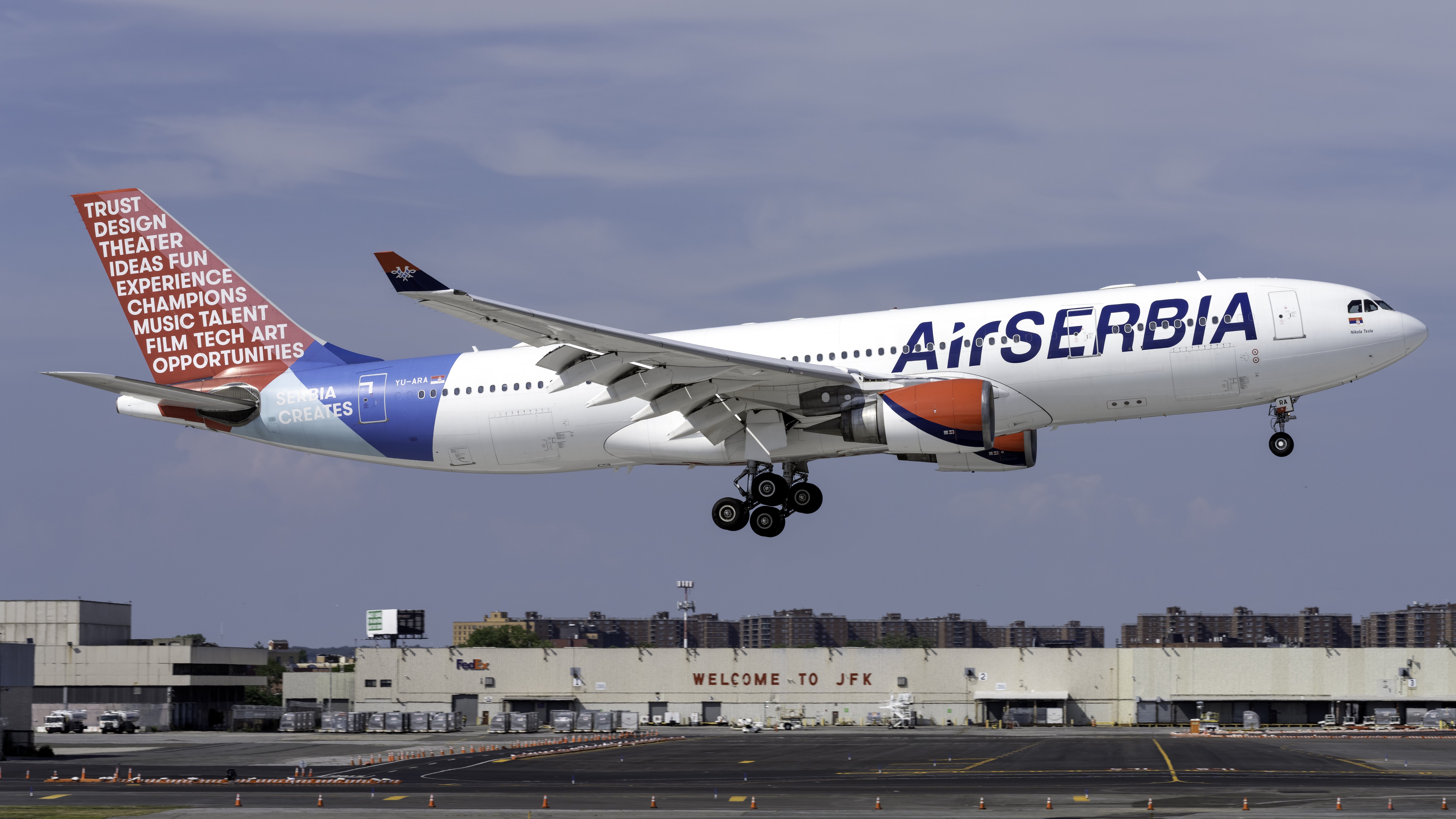 Airserbia com купить билет. A330 Air Serbia. Airbus a319 Air Serbia. Е195 AIRSERBIA. A330 Tail.