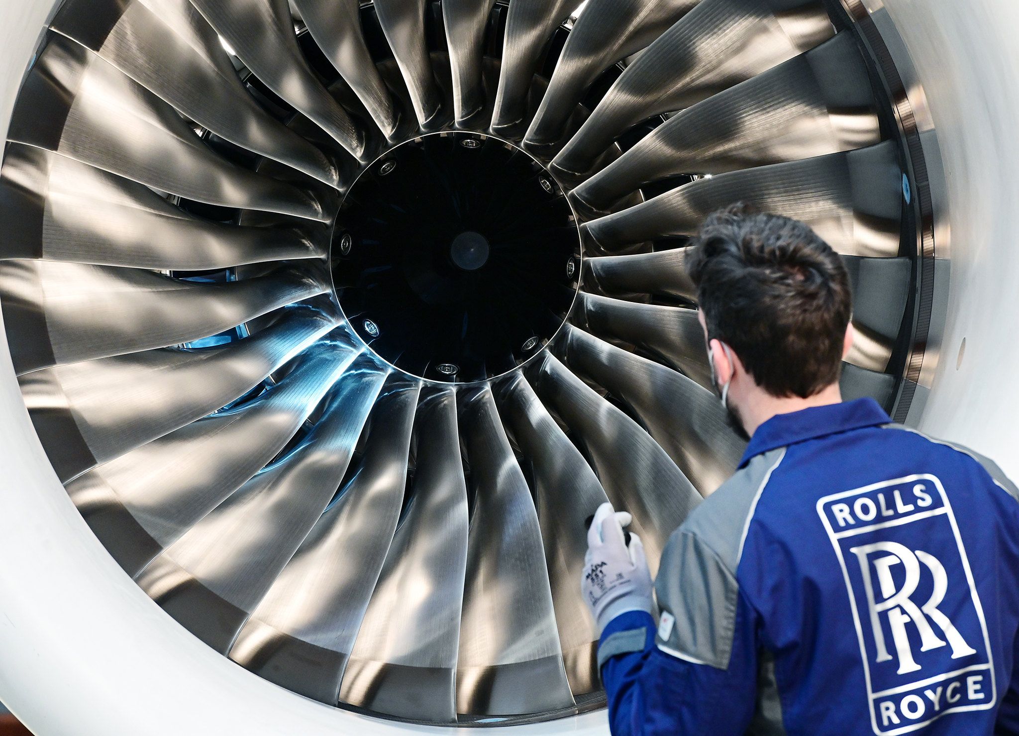 Rolls-Royce CEO Says Firm Is 'Well Positioned' To Reenter The ...