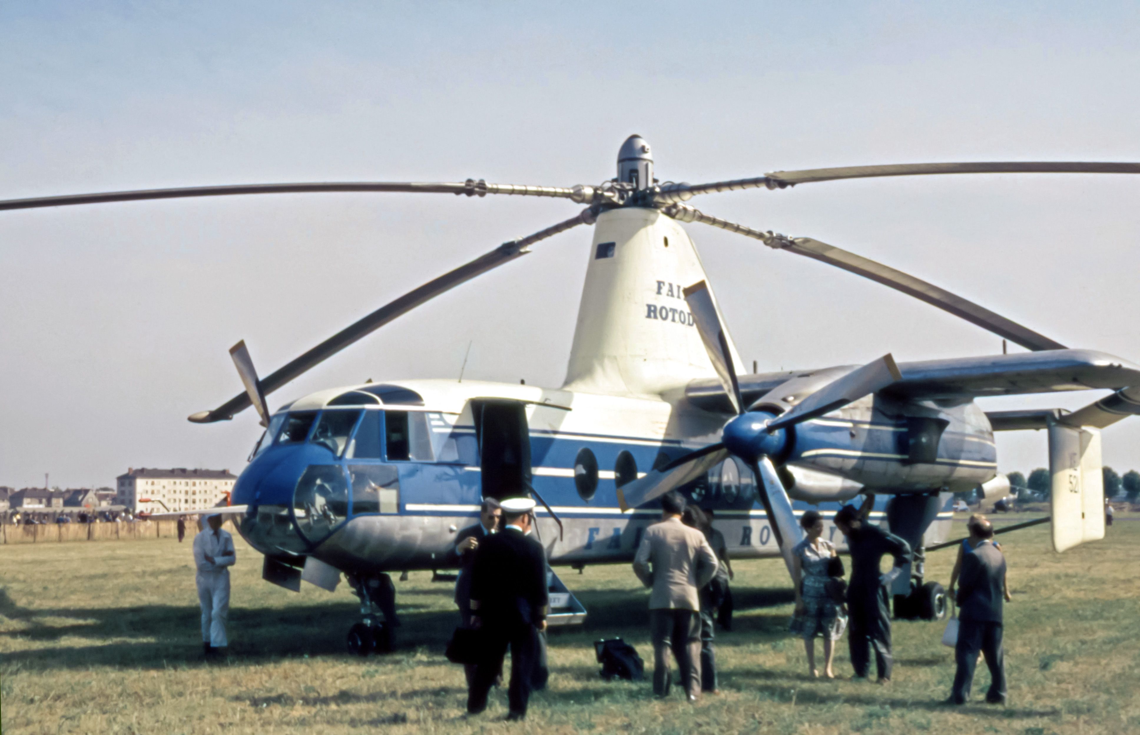 Fairey Rotodyne on the ground 