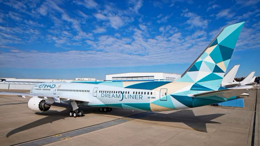 ETIHAD AIRWAYS エティハド 787-10 ワーナー・ブラザース ETIHAD B787-10 BRAND NEW WARNER BROS LIVERY DEPARTS