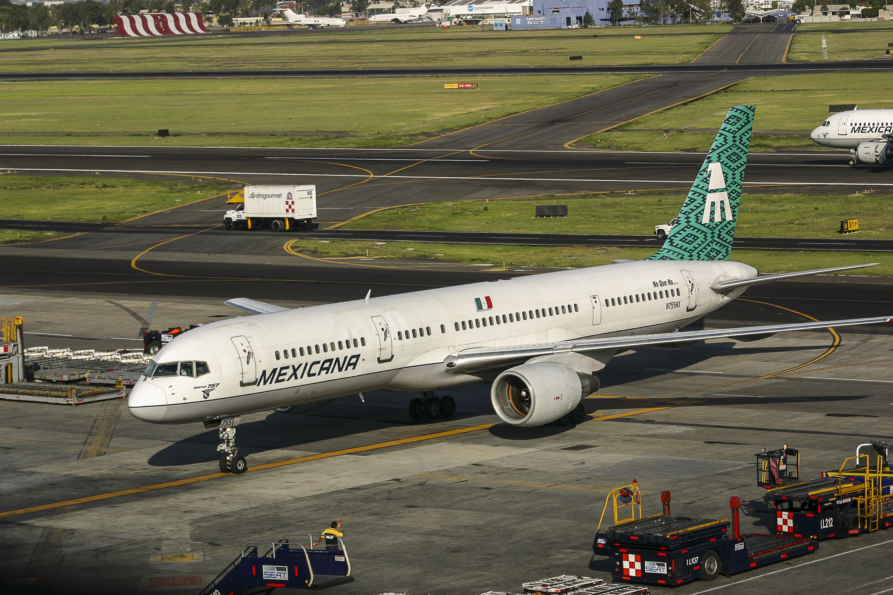 A Mexicana de Aviación Boeing 757 