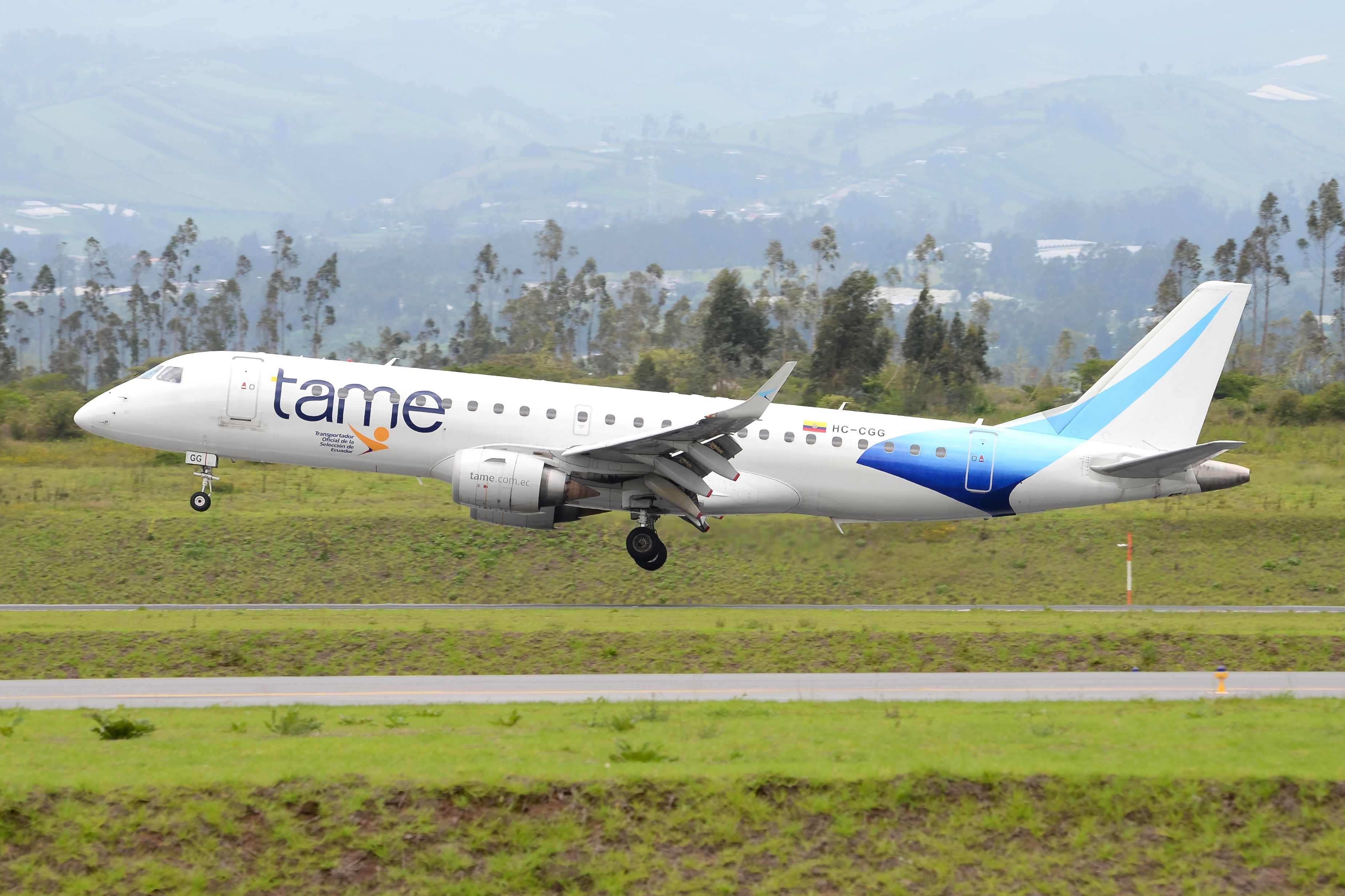 A TAME Airlines Embraer 190 landing in Quito, Ecuador 