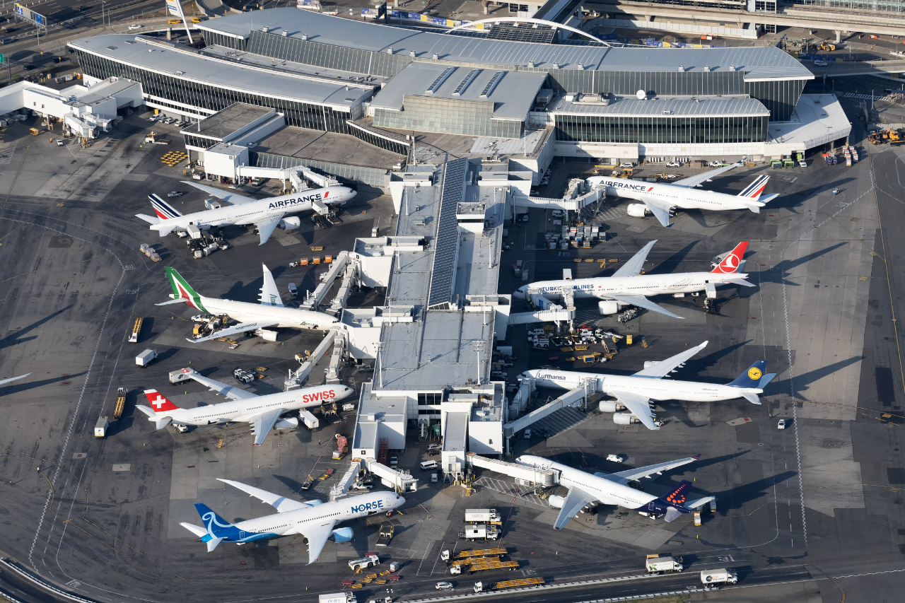 Aerial view of New York JFK airport (thumbnail)