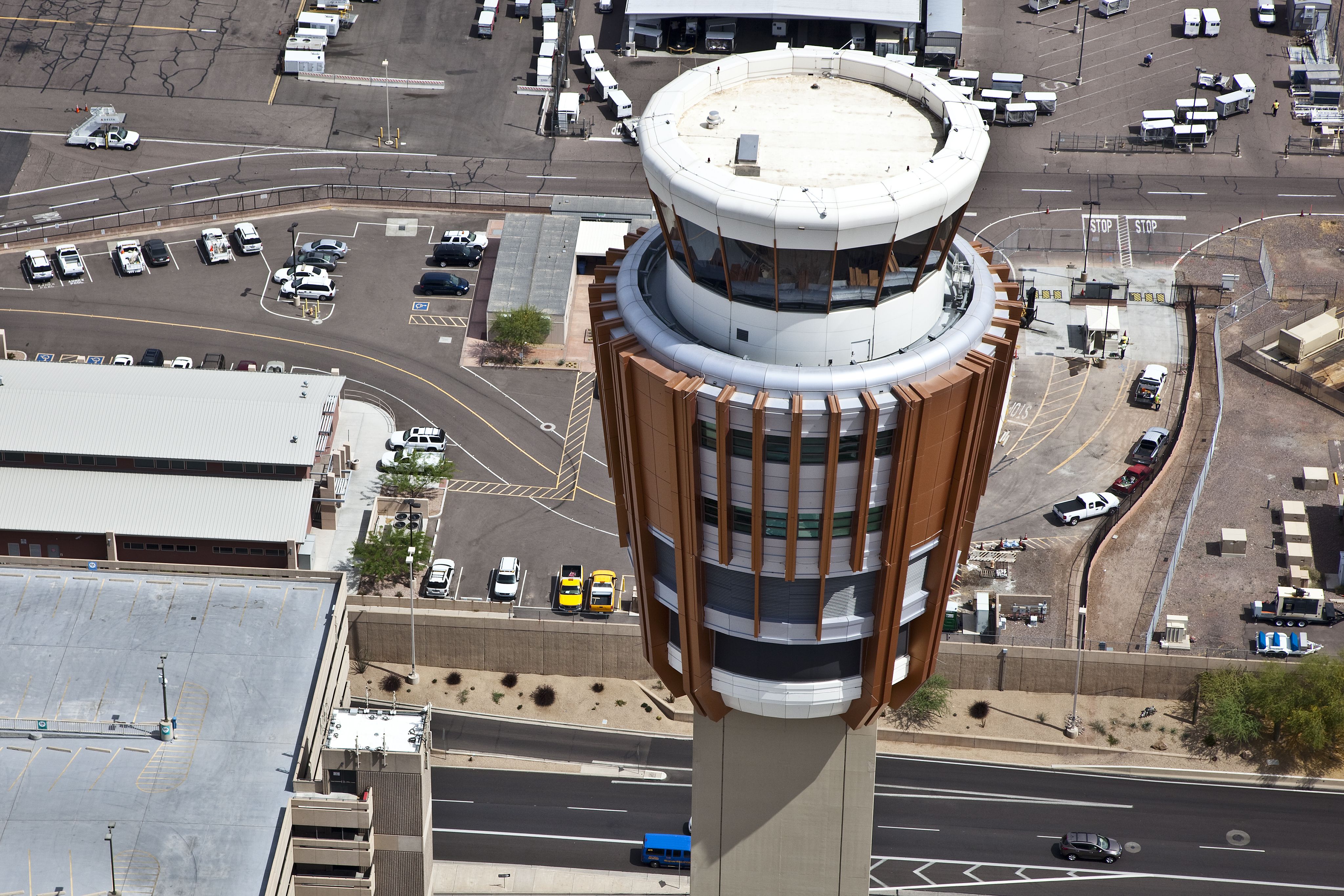 A closeup of the Air Traffic Control tower at Pheonix Sky Harbor International Airport.
