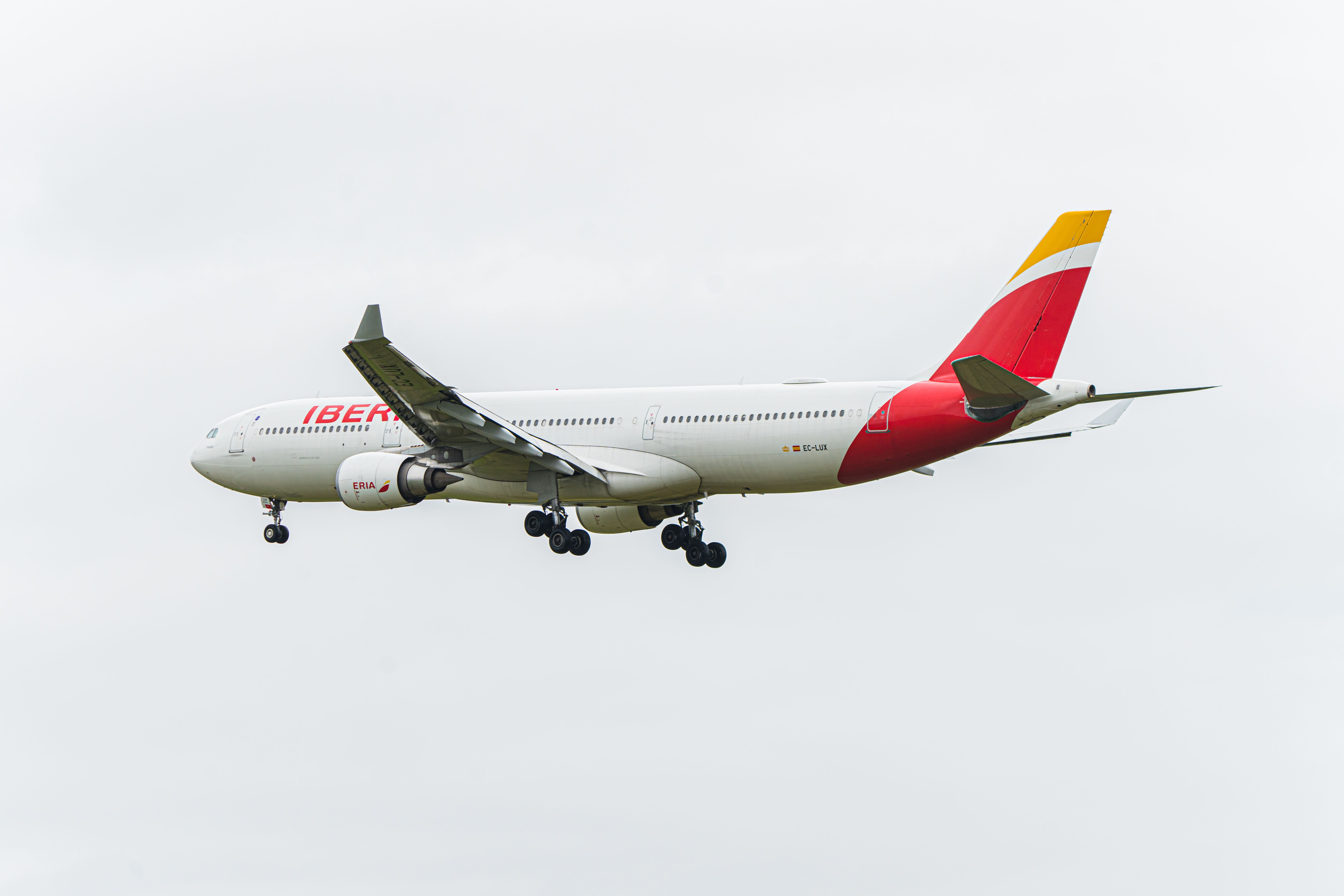 Iberia Airbus A330-300 landing at GRU.