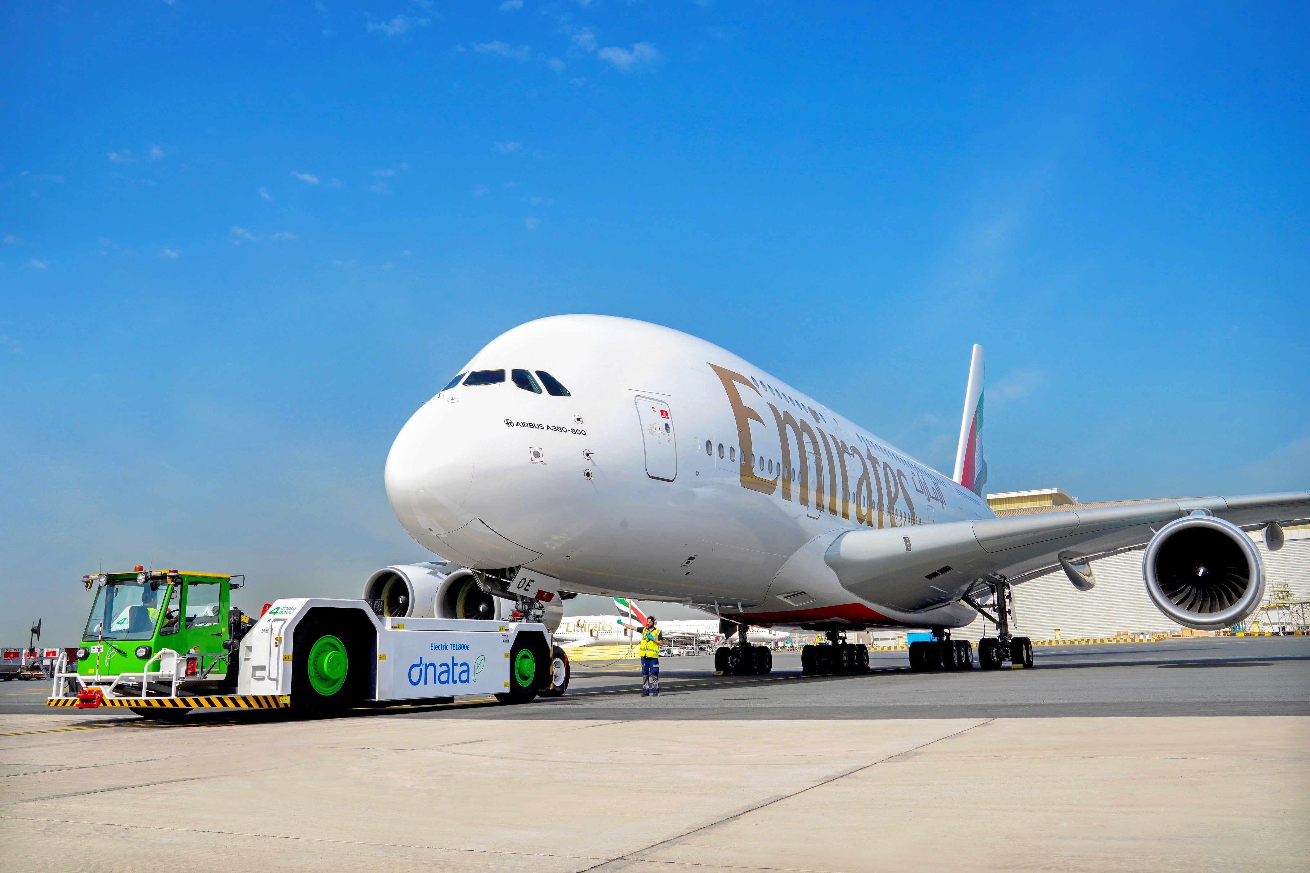 Dnata electric Airbus A380 tractor