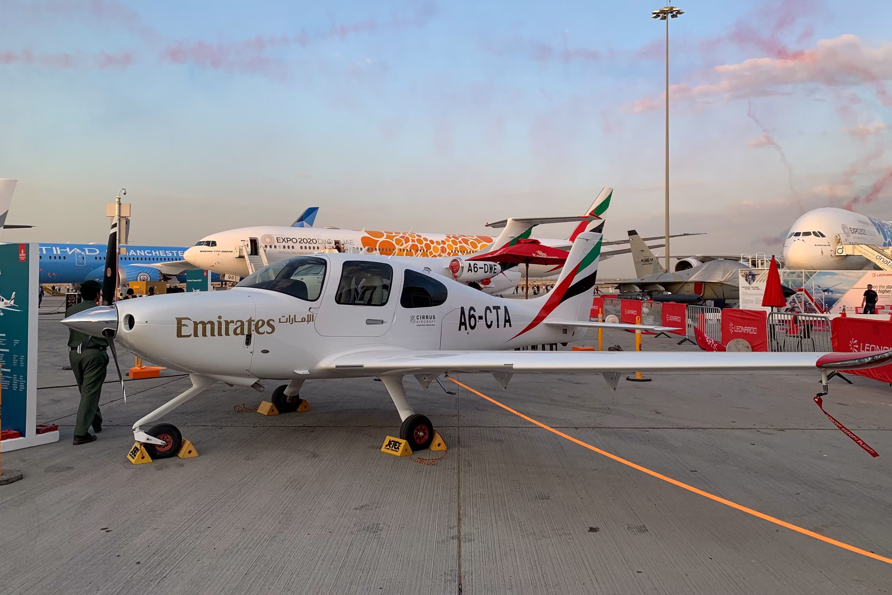 Dubai Airshow SR22