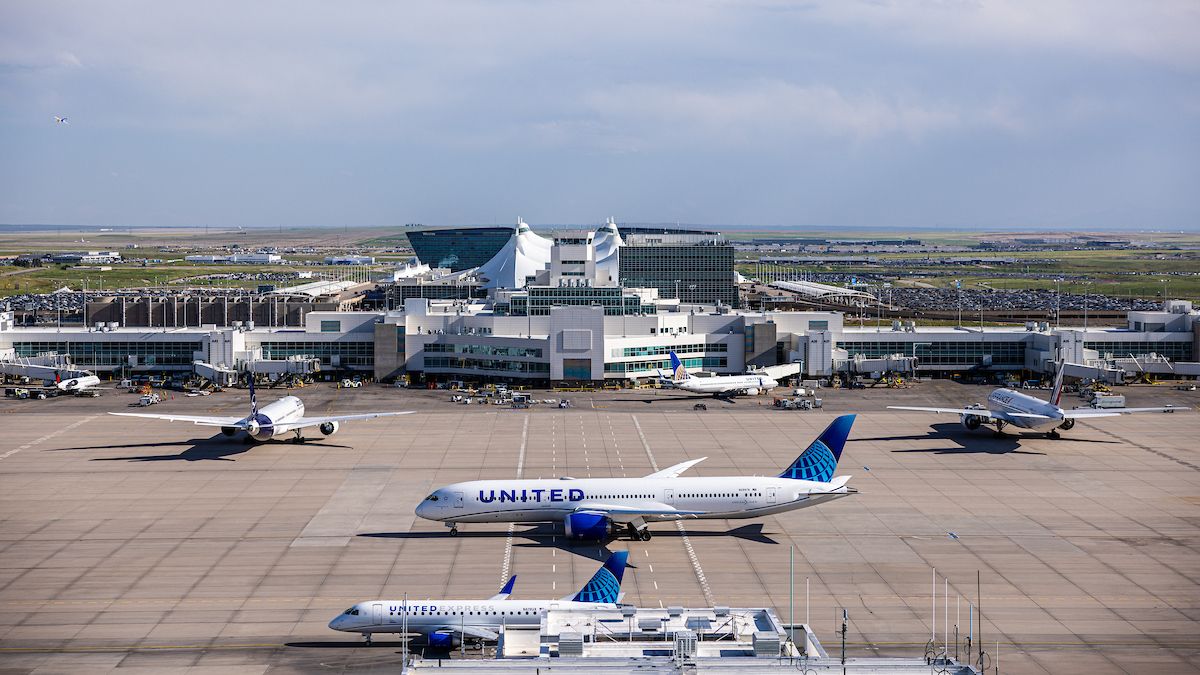 Should united airlines move its headquarters to denver 