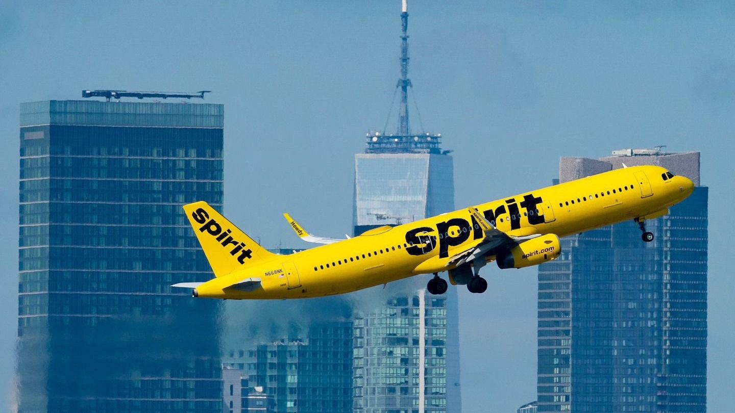 Spirit Airlines Airbus A321 taking off.