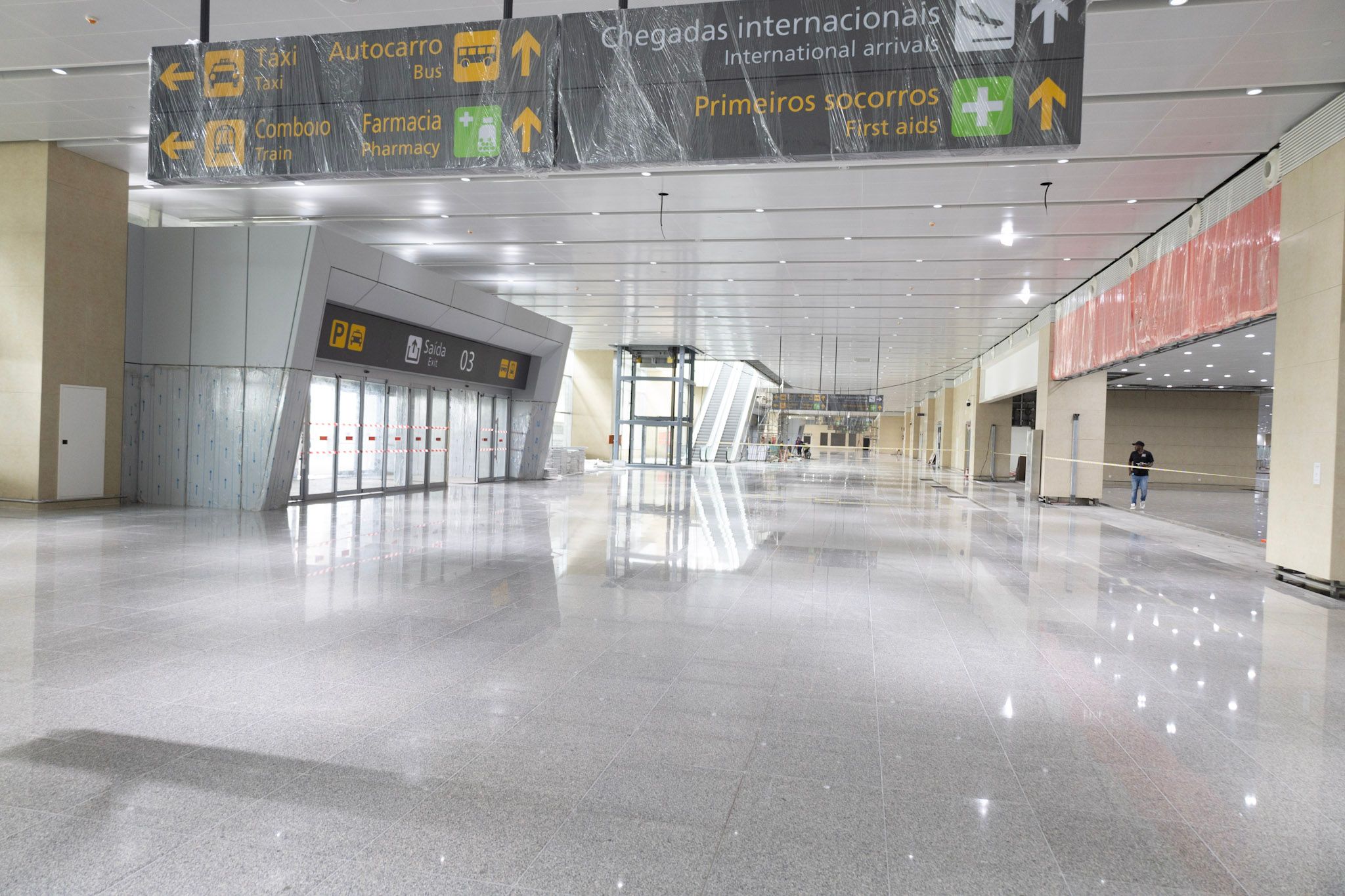 New Luanda Antonio Agostinho Neto International Airport