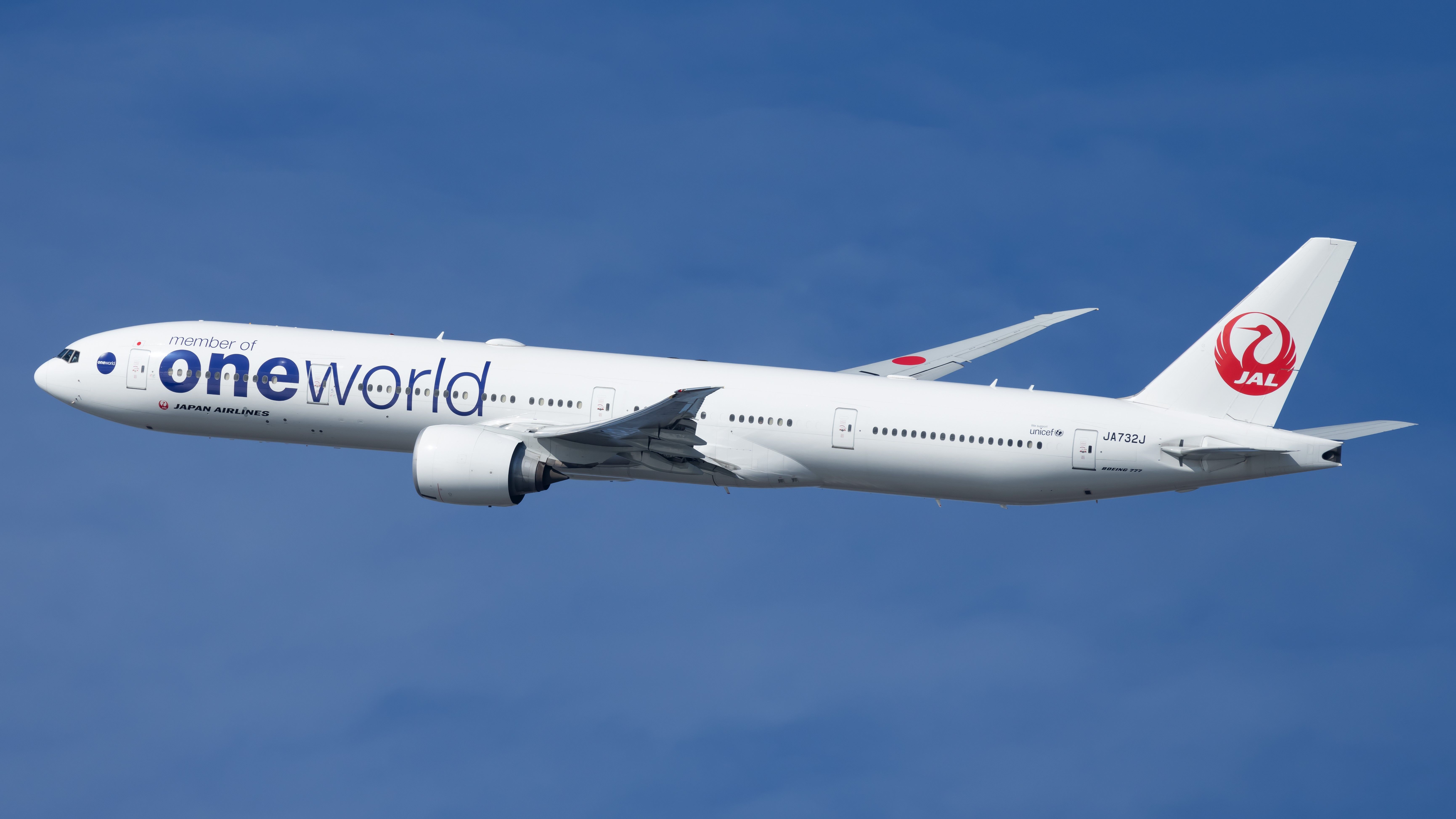 JA732J Japan Airlines(Oneworld livery) Boeing 777-346(ER) (1) 16 9