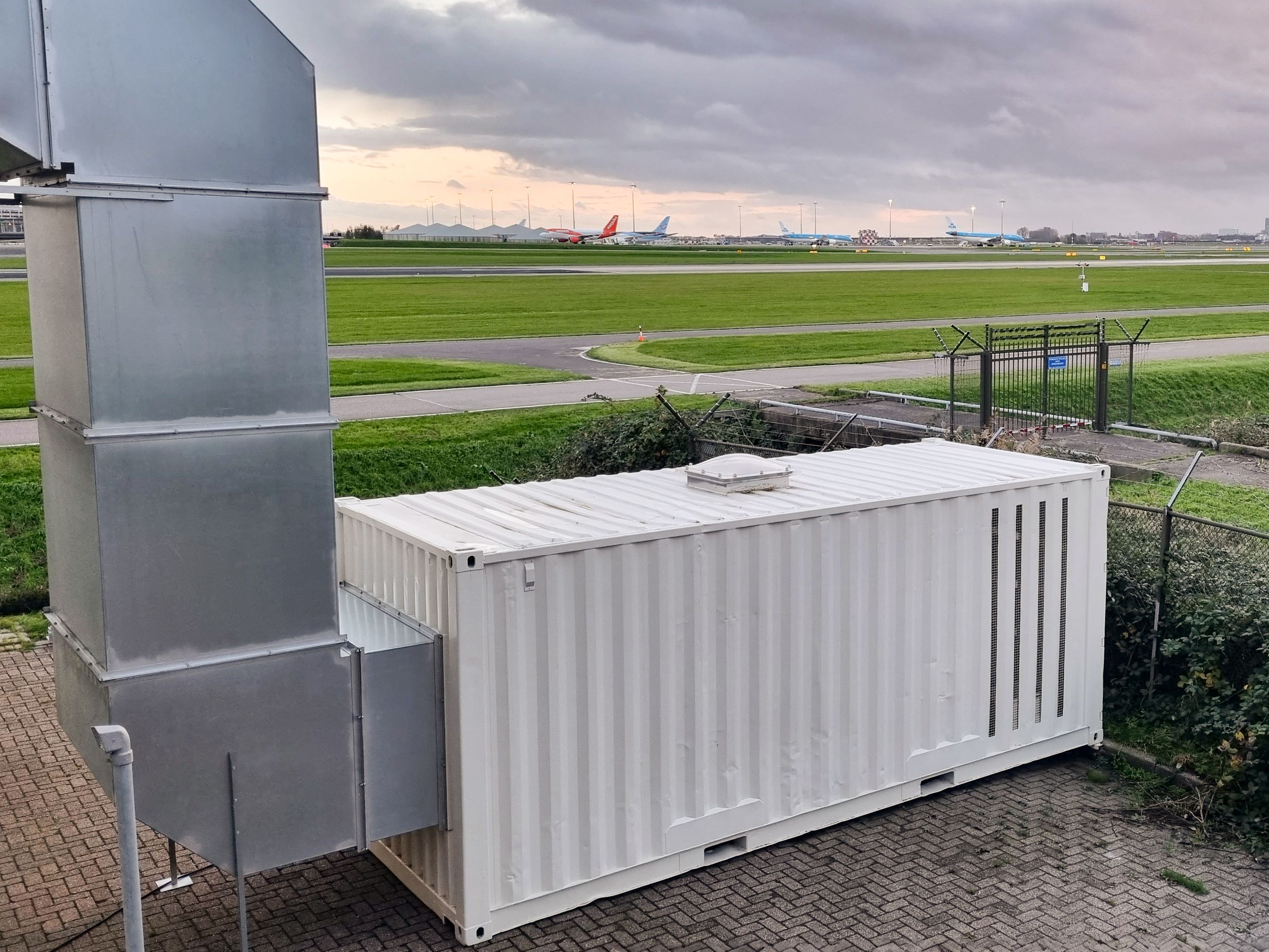 Schiphol New air filtration device